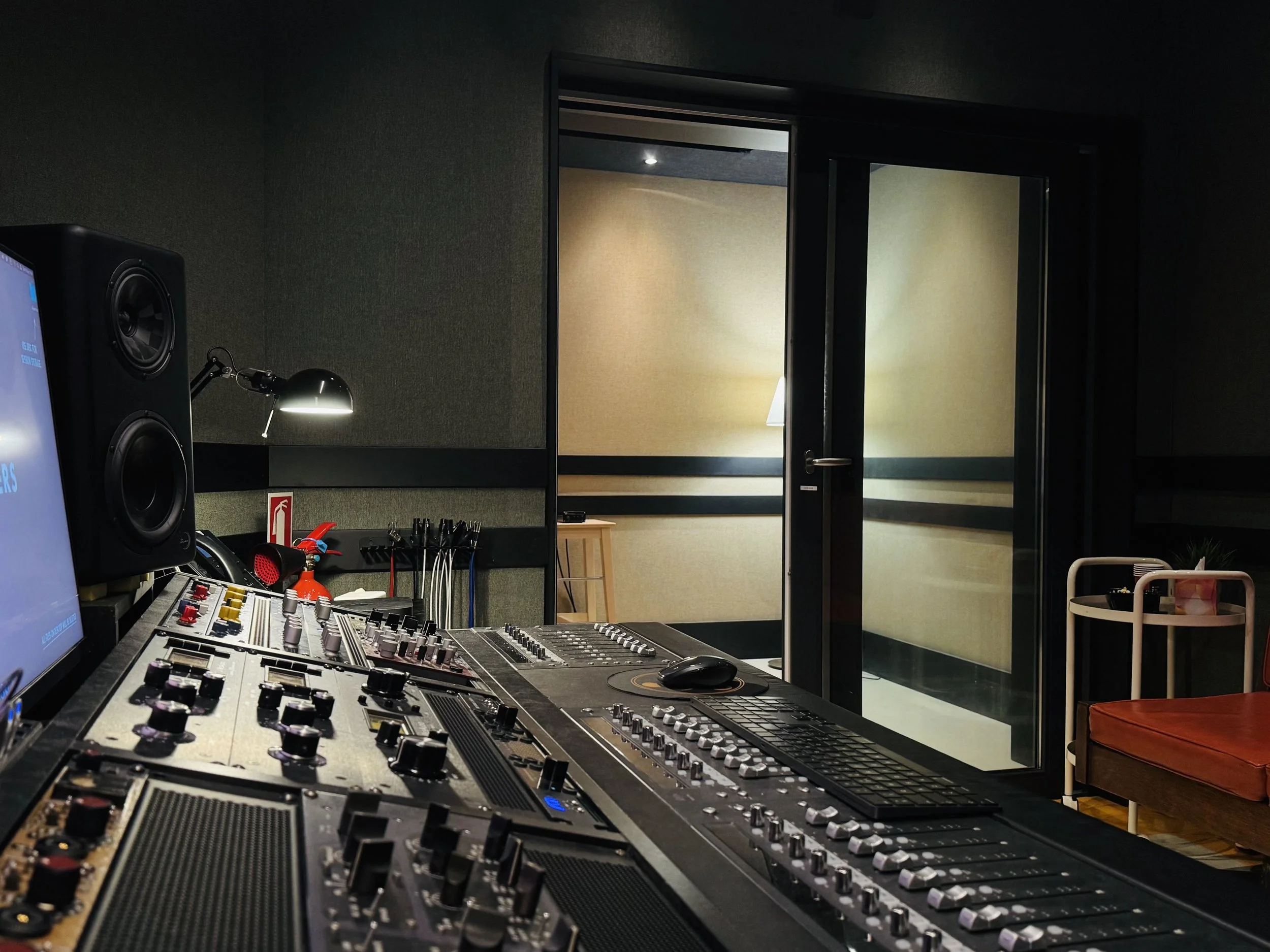StudioC_DeskCloseUp.jpeg