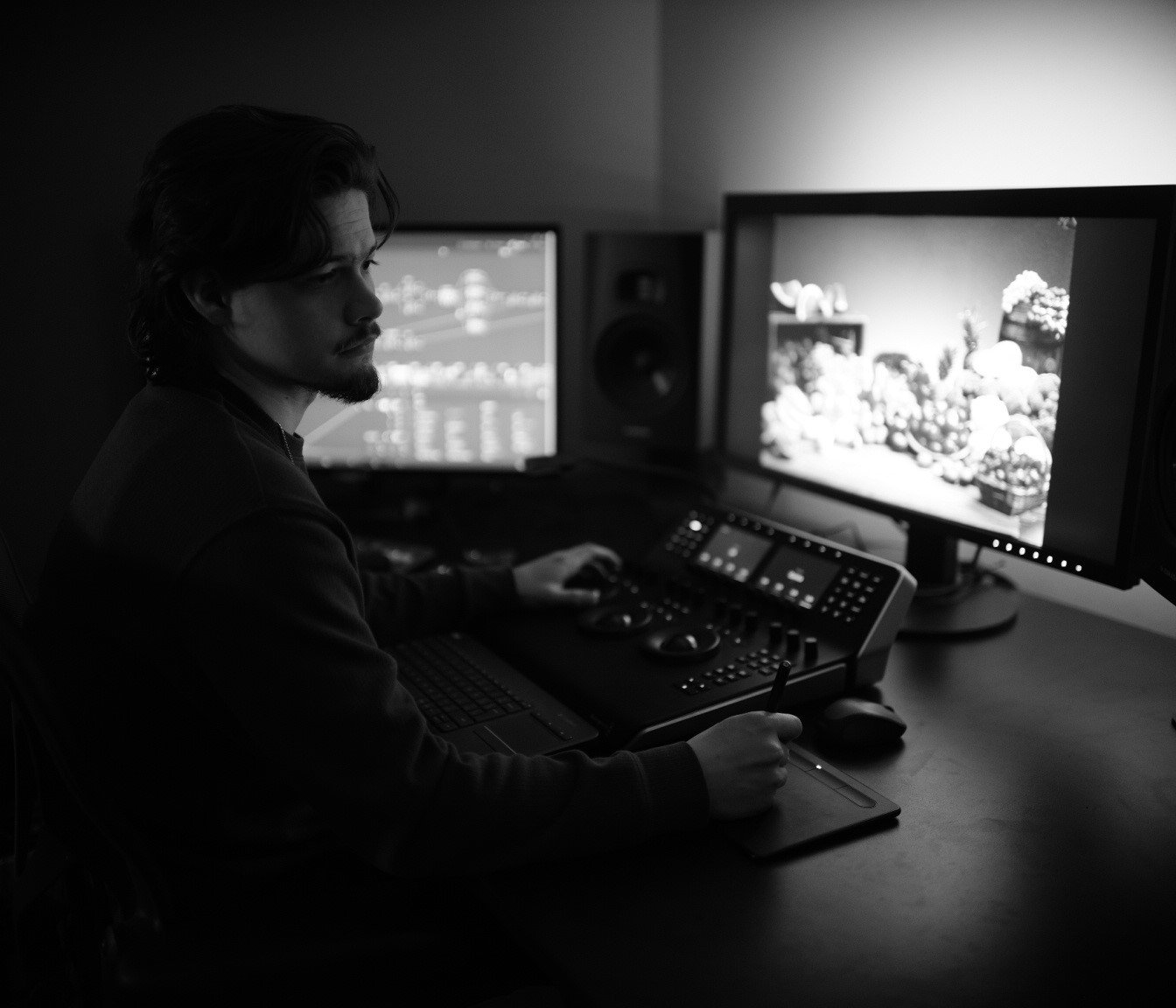 Luke Linssen in the studio of Coloriage