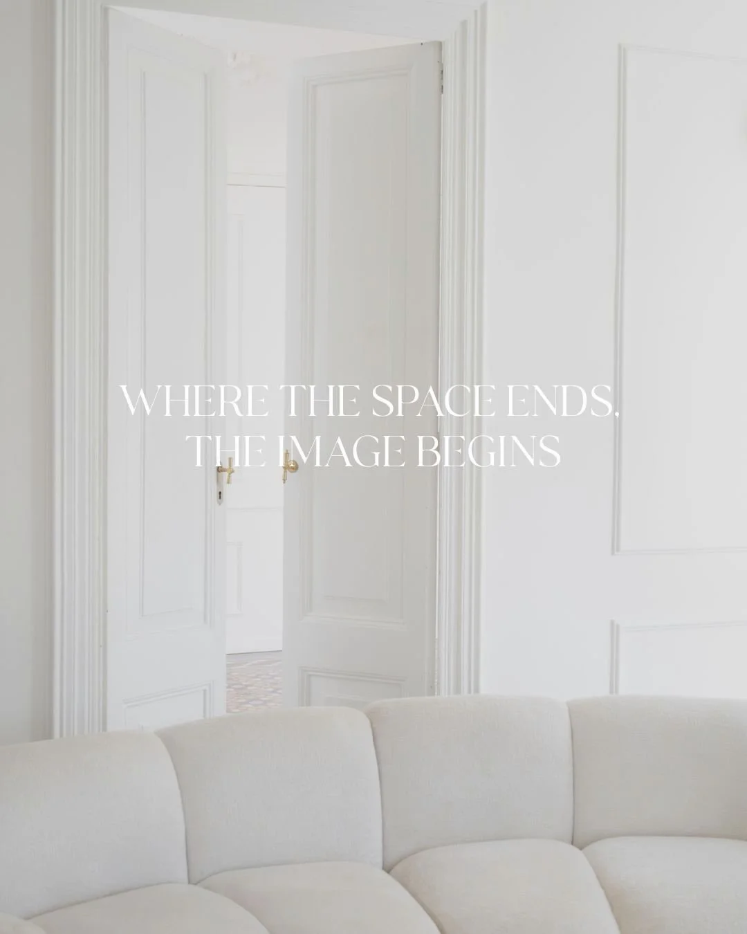 The space sets the tone.
The frame gives it direction.

In-house production at Paoroa Studio.
Photo: @paoroa 
Model: @aboutcess 
MUA: @evvvgarcia