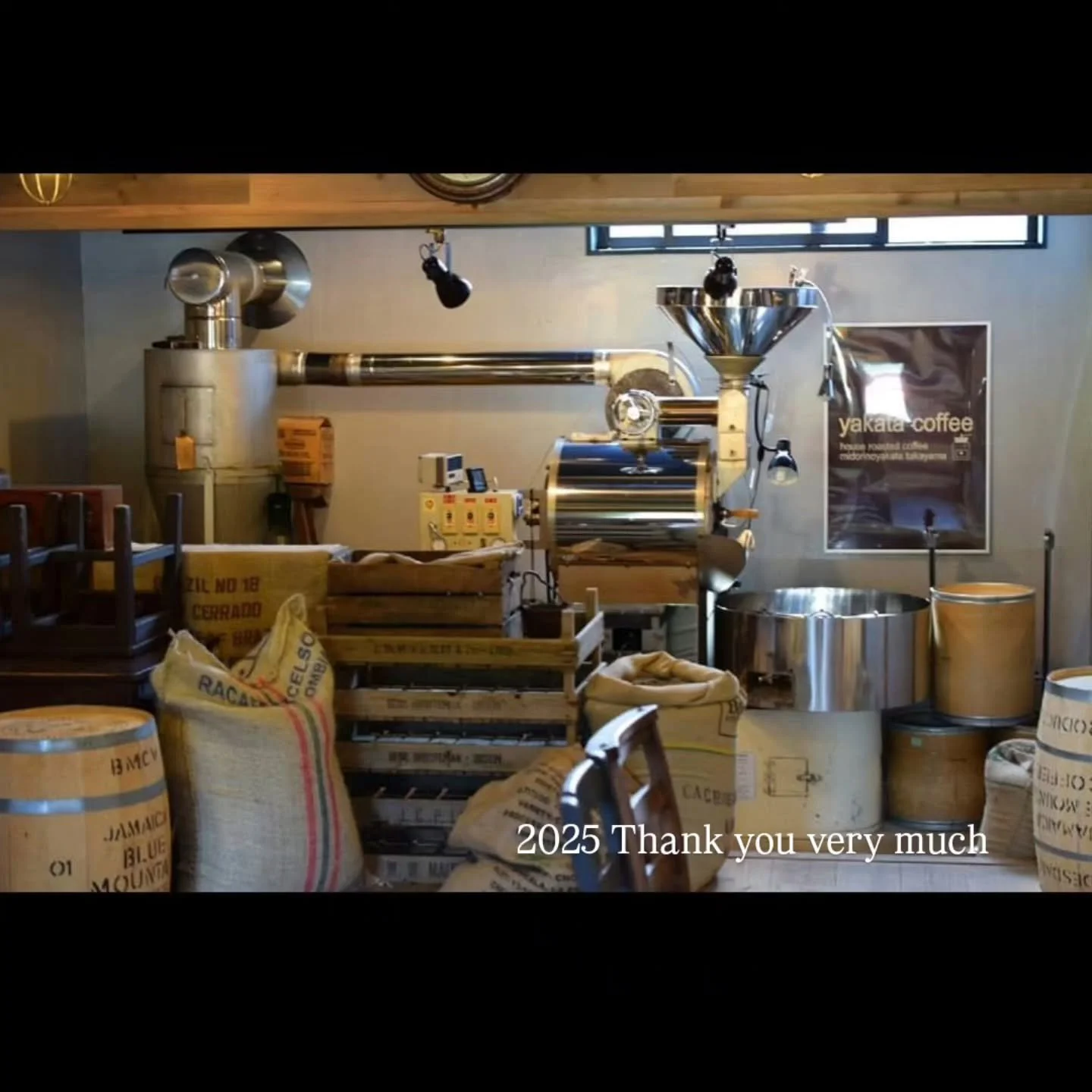 .
いつもご覧いただき
ありがとうございます
.
昨日30日、
皆様のお陰で年内最後の営業を
無事に終了させていただくことができました。
連日、沢山ご来店いただき
誠にありがとうございました
.
.
今年も
沢山のお客様にご来店いただきまして、
本当に感謝の一年となりました。
ありがとうございました
.
.
来年も、
お客様にご愛顧いただけますように
日々努力してまいります。
よろしくお願いいたします。
.
新年は１月5日(月)12時から17時までの営業となります
ご来店お待ちしております
.
