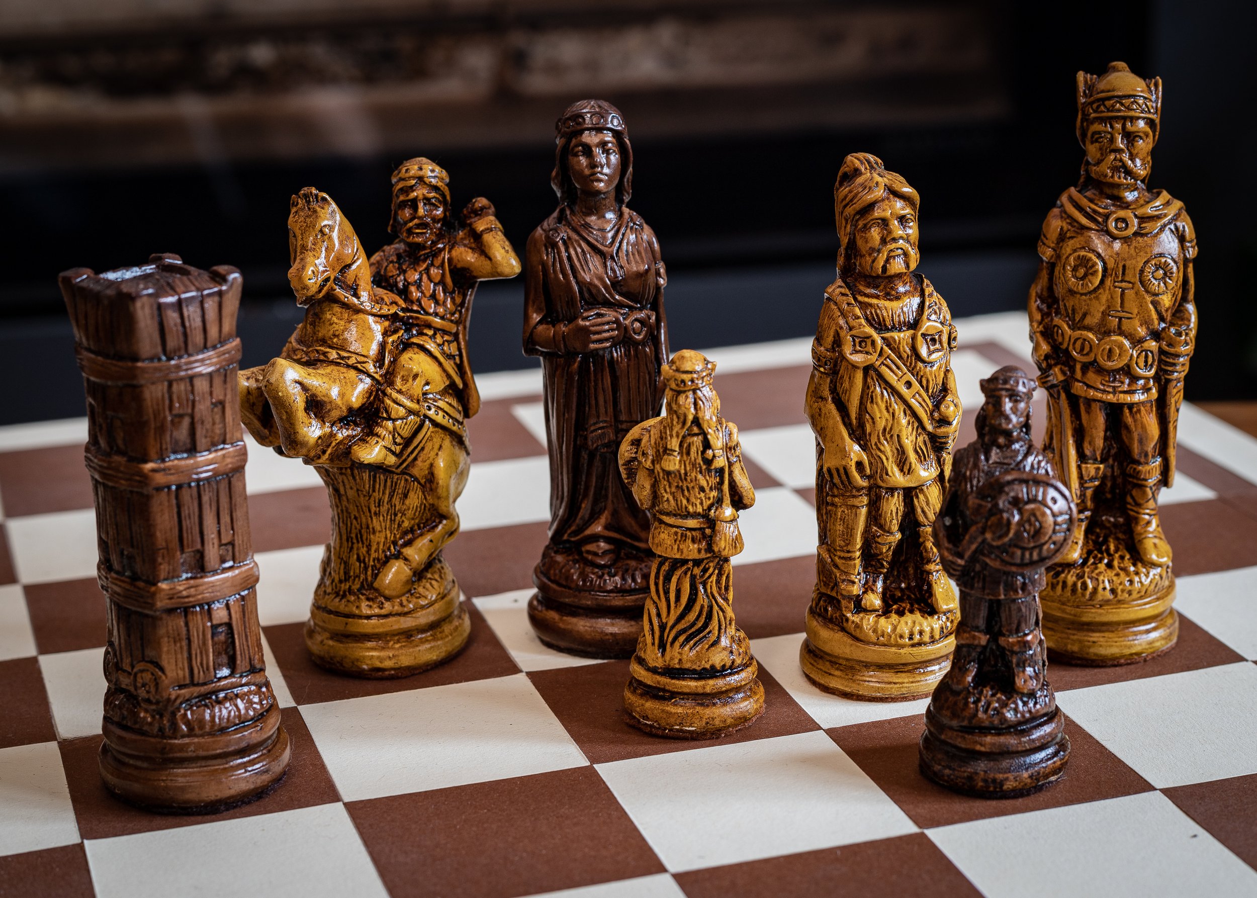 Item144_VikingChessSet-4.jpg
