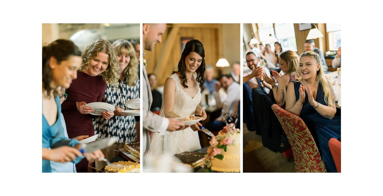 Die Braut schneidet gemeinsam mit Gästen die Hochzeitstorte in der Hochzeitslocation Hubertus Apfeltrang, während die Hochzeitsgesellschaft lachend applaudiert