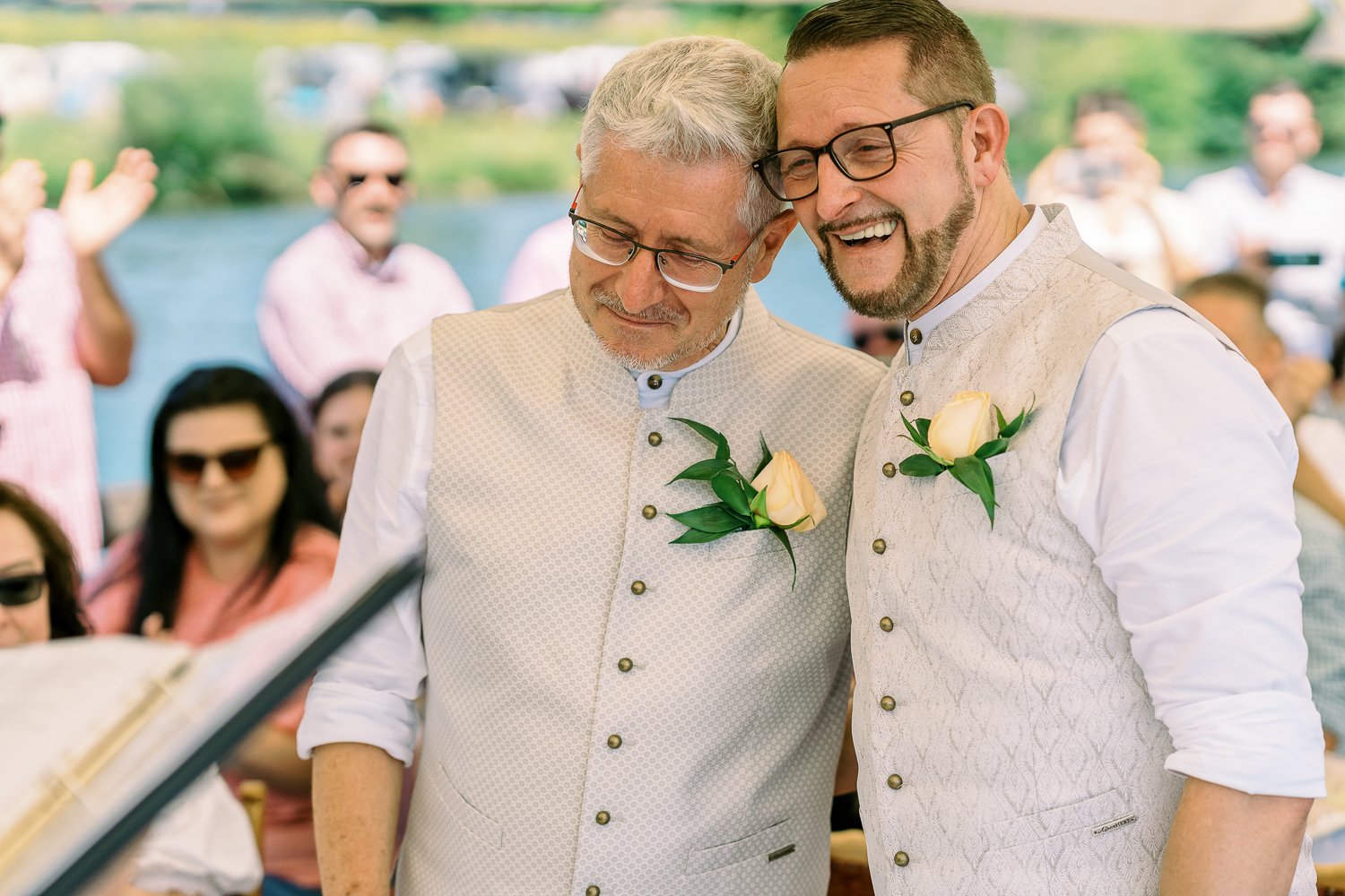 Standesamtliche Hochzeit auf dem Floß in Lechbruck am See