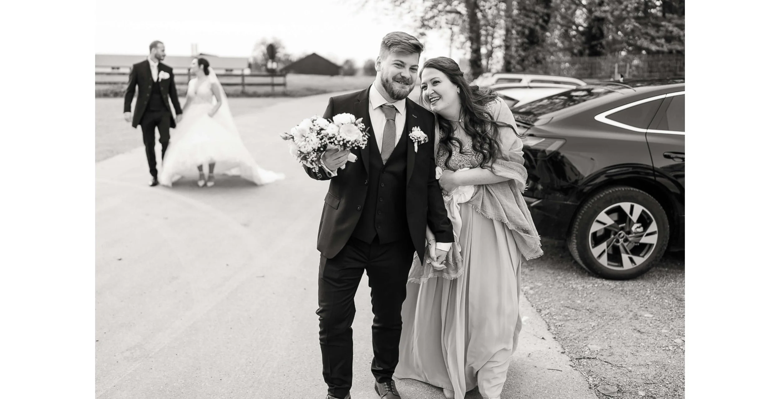 Hochzeit Bad Woerishofen Herbst Brautpaar Fotoshooting Fotoreportage Schwarz-Weiss Airy