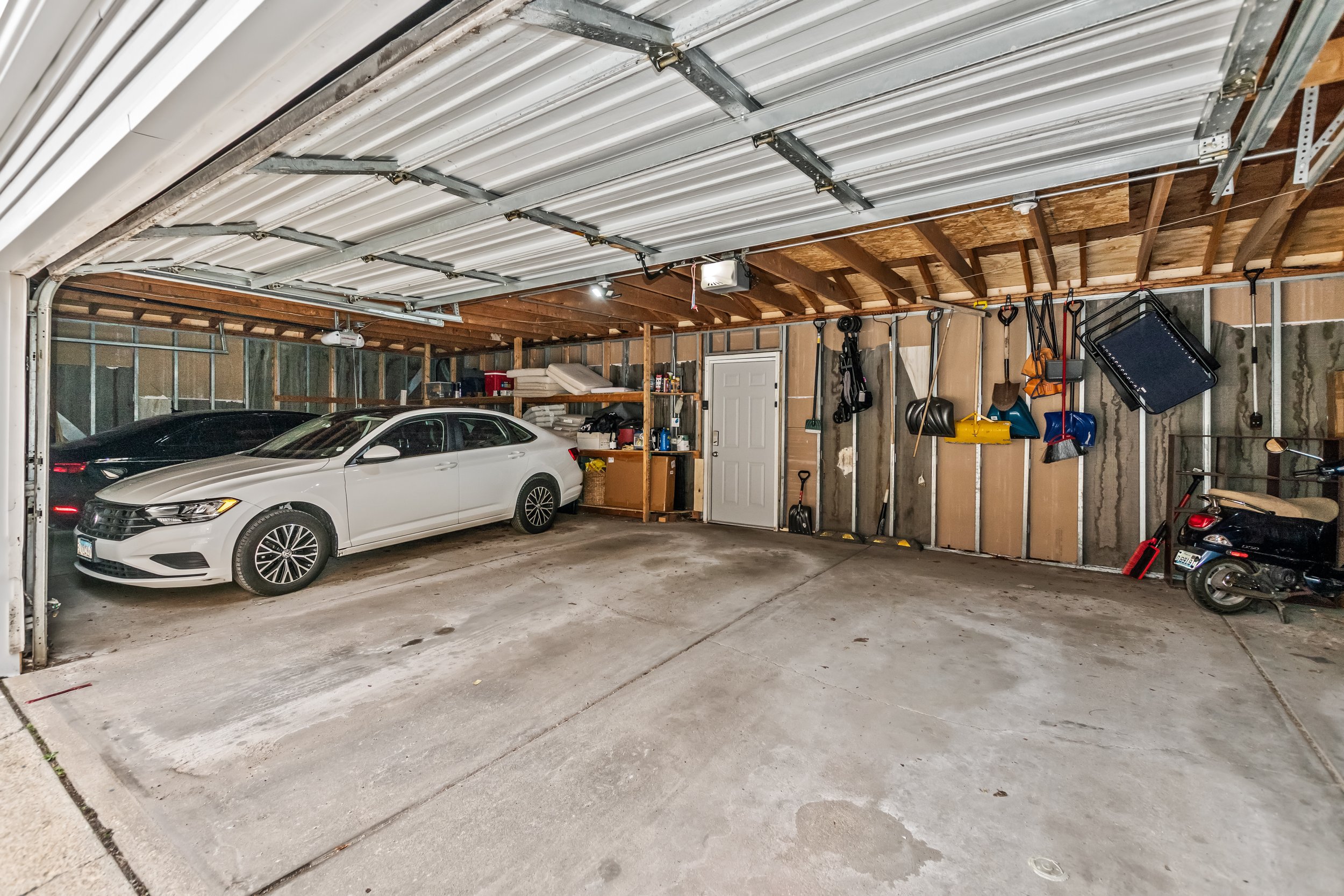 Garage.jpg