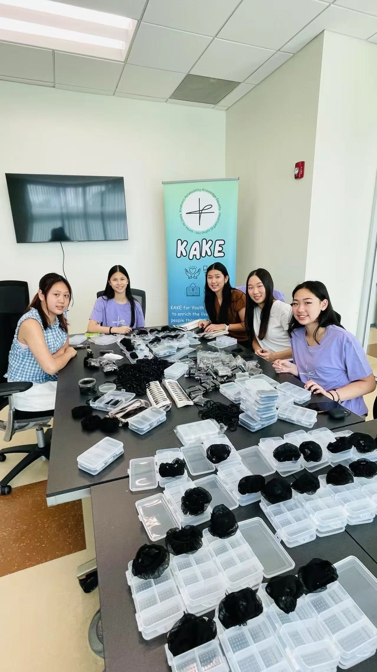 HAIR KIT ASSEMBLY DAY