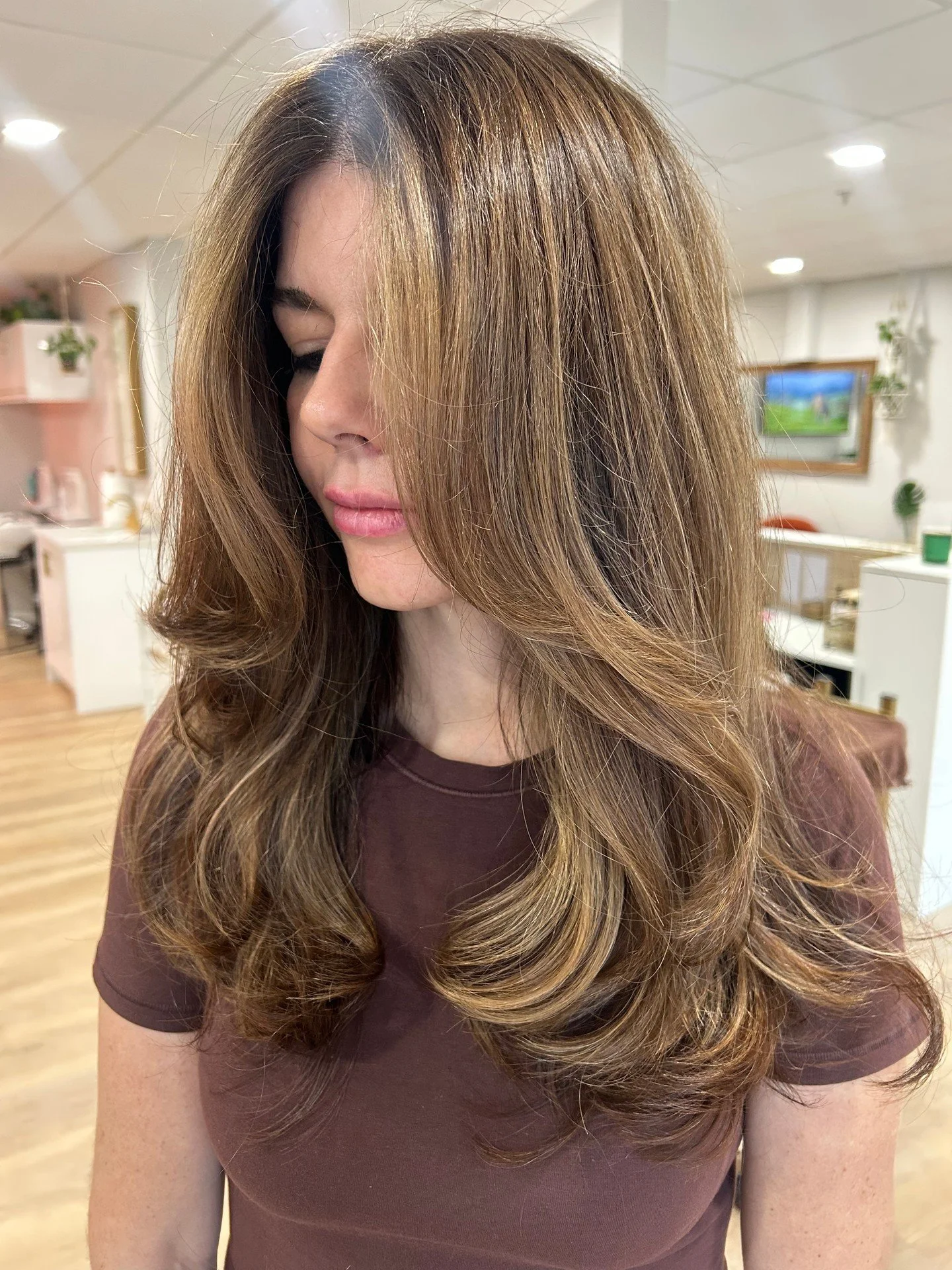 Swooning over this lived in color by @hairxzoie ✨ but when are we not?!