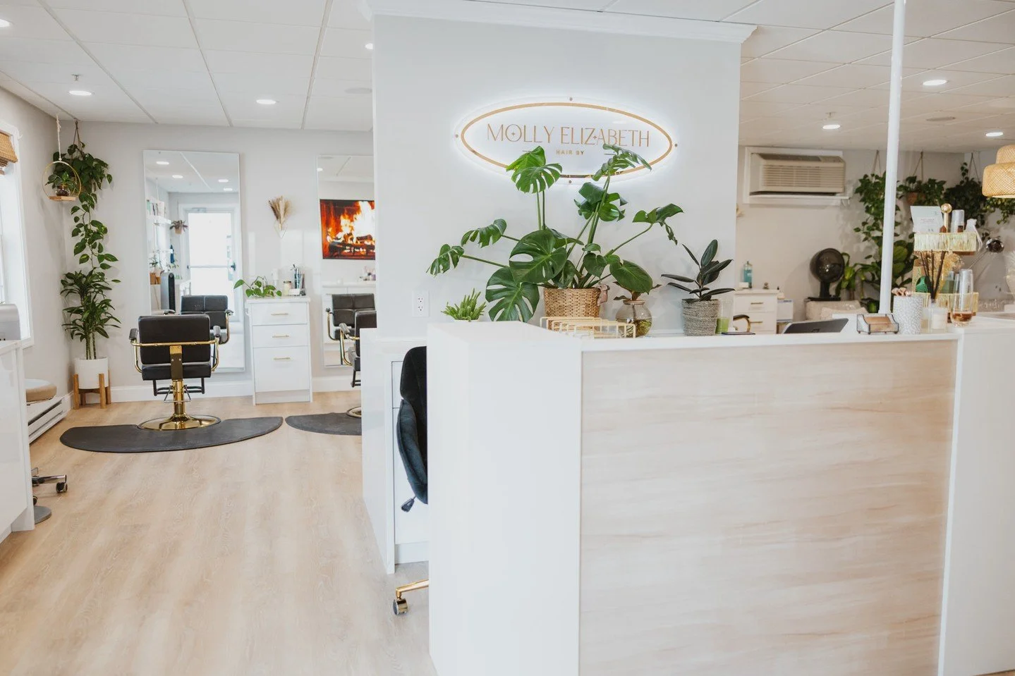 Where your salon experience begins 💫