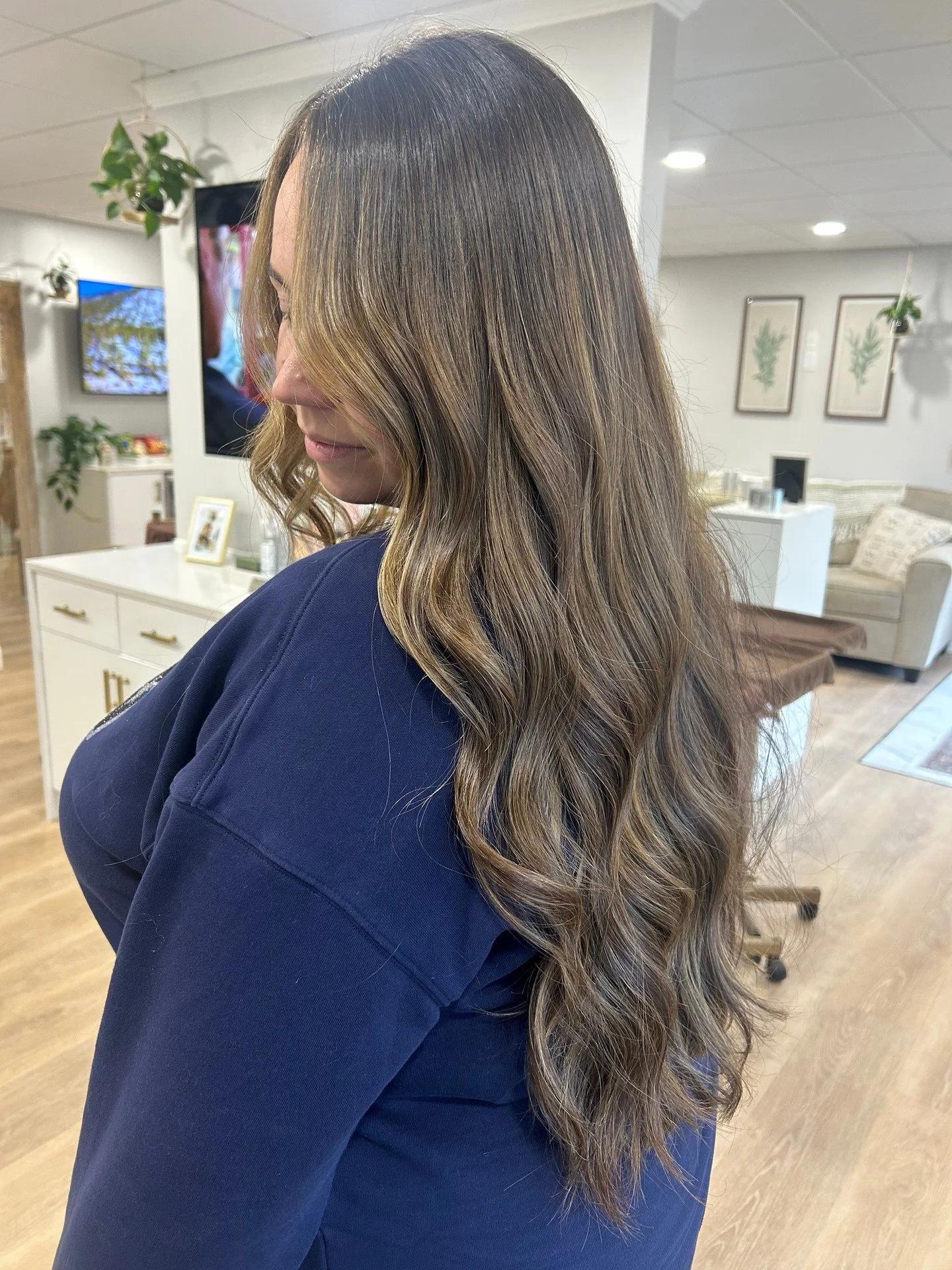 Brown perfection 🤎 by @hairxzoie

Ready for a refresh? ✨ head to the link in our bio