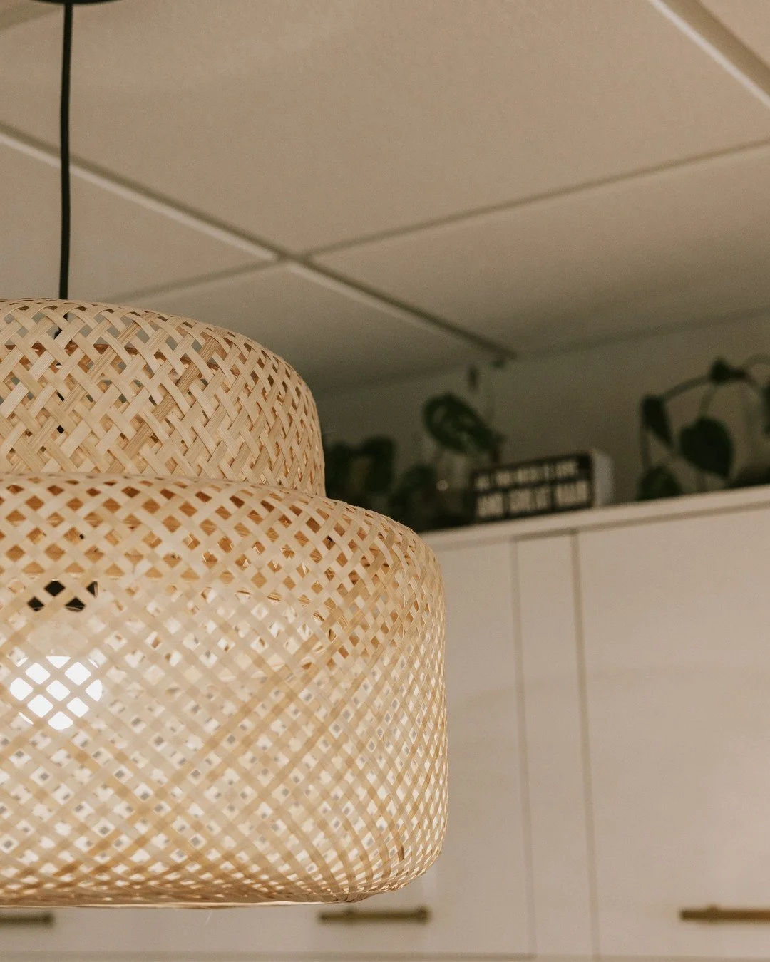 Warm light, warm energy, good hair days only 🤍