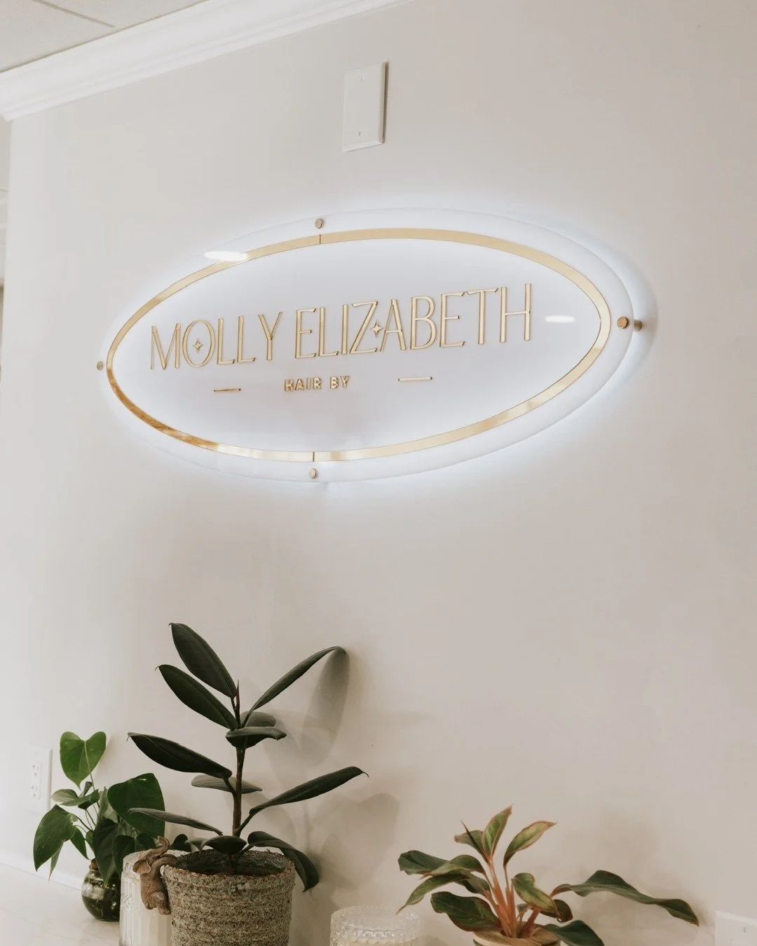 Right this way to your next hair appointment ✨

Your seat is waiting, your color is calling, and we&rsquo;re ready when you are.

Tap the link in our bio to book 🤍