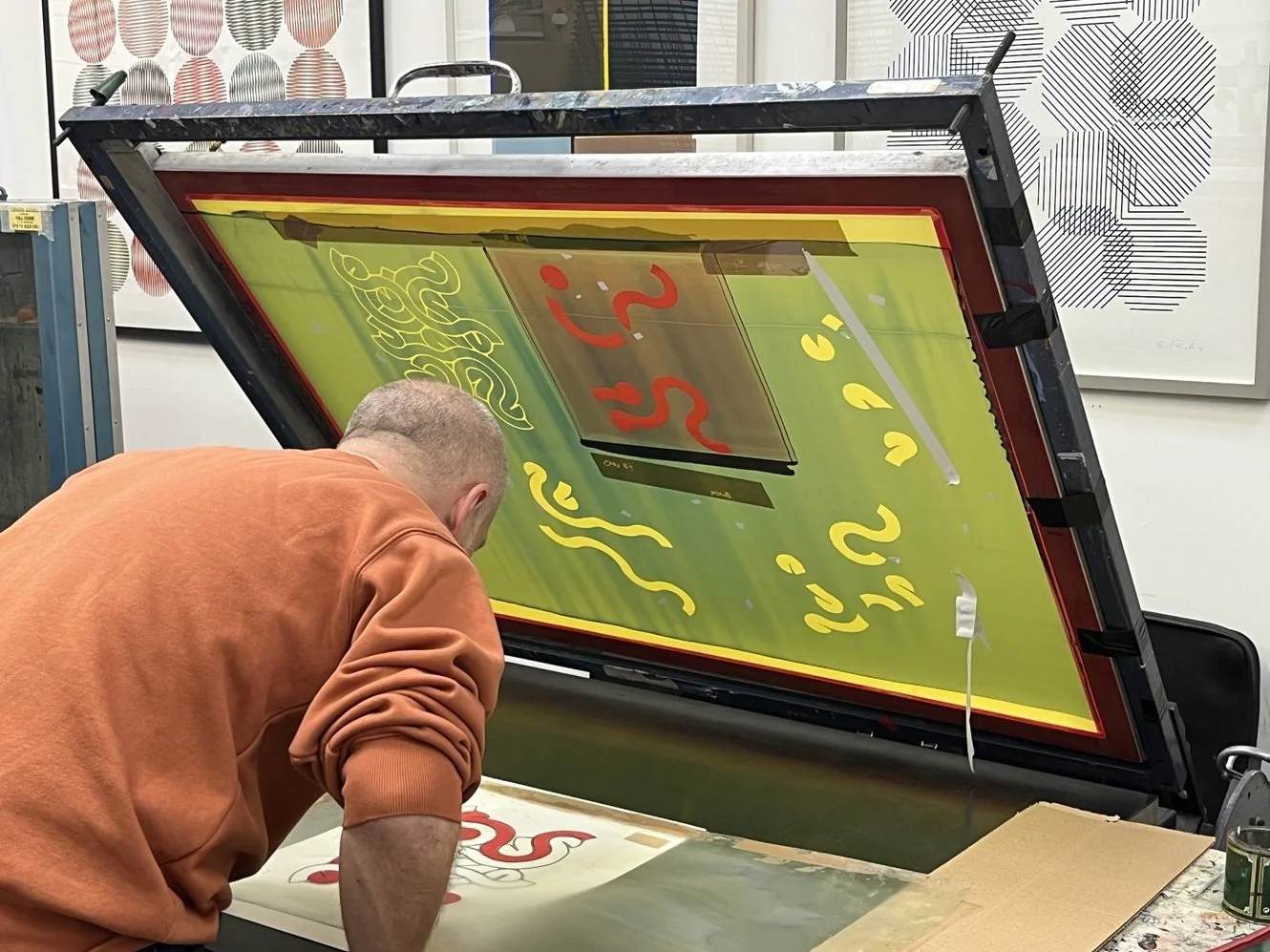 Iain + large screen.jpg