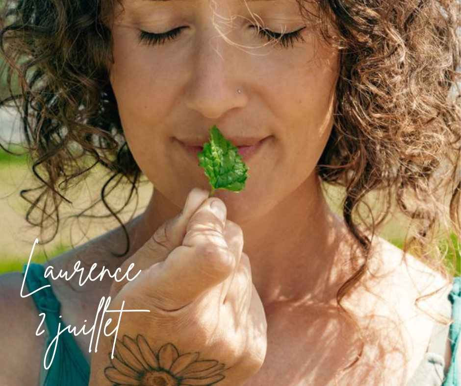 Copie de Beige Red Modern Happy New Year 2026 Facebook Post  (17).png