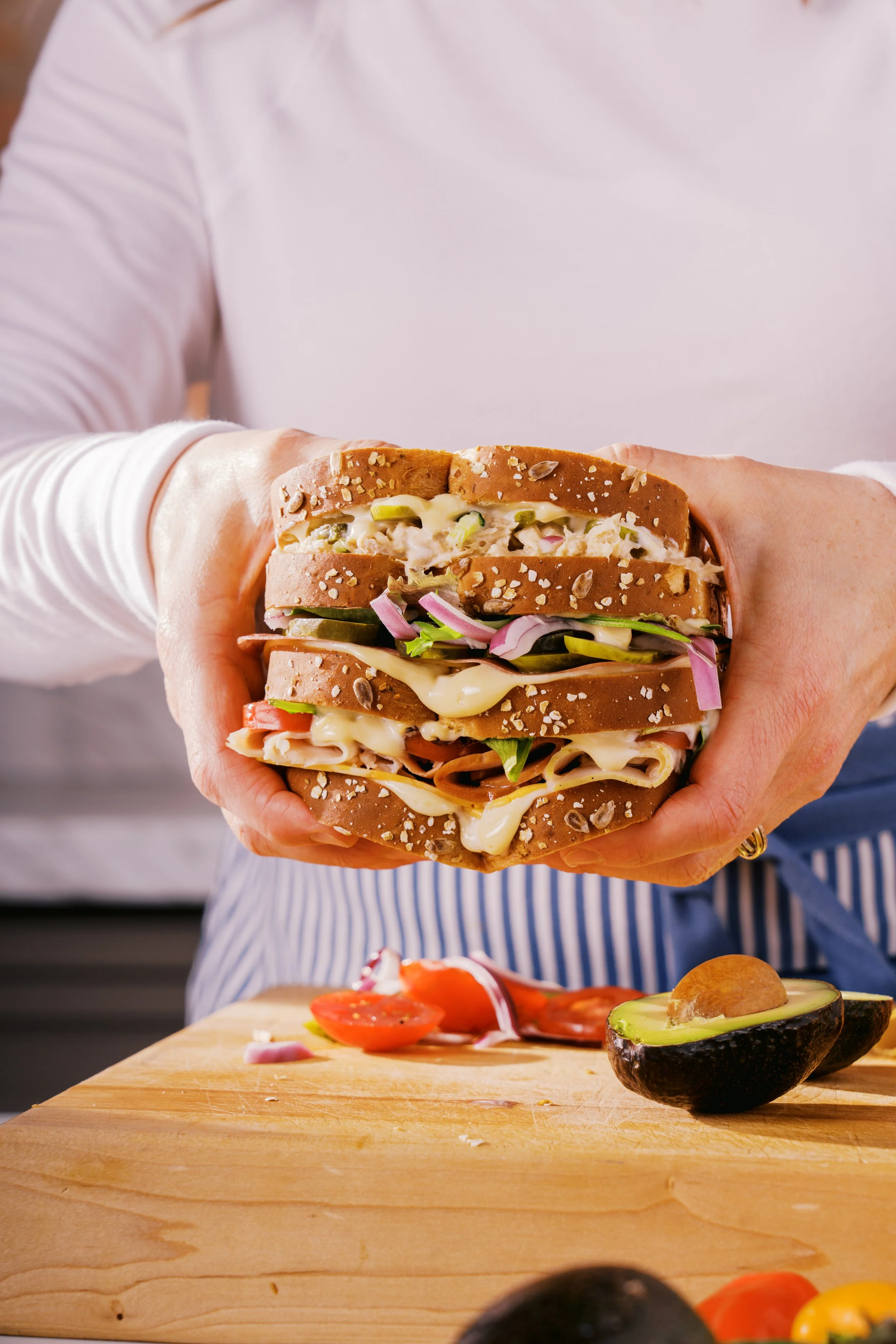 MYR-28-BX-06-BT-GEN_Use Case_Sandwich_0125_48421.jpg