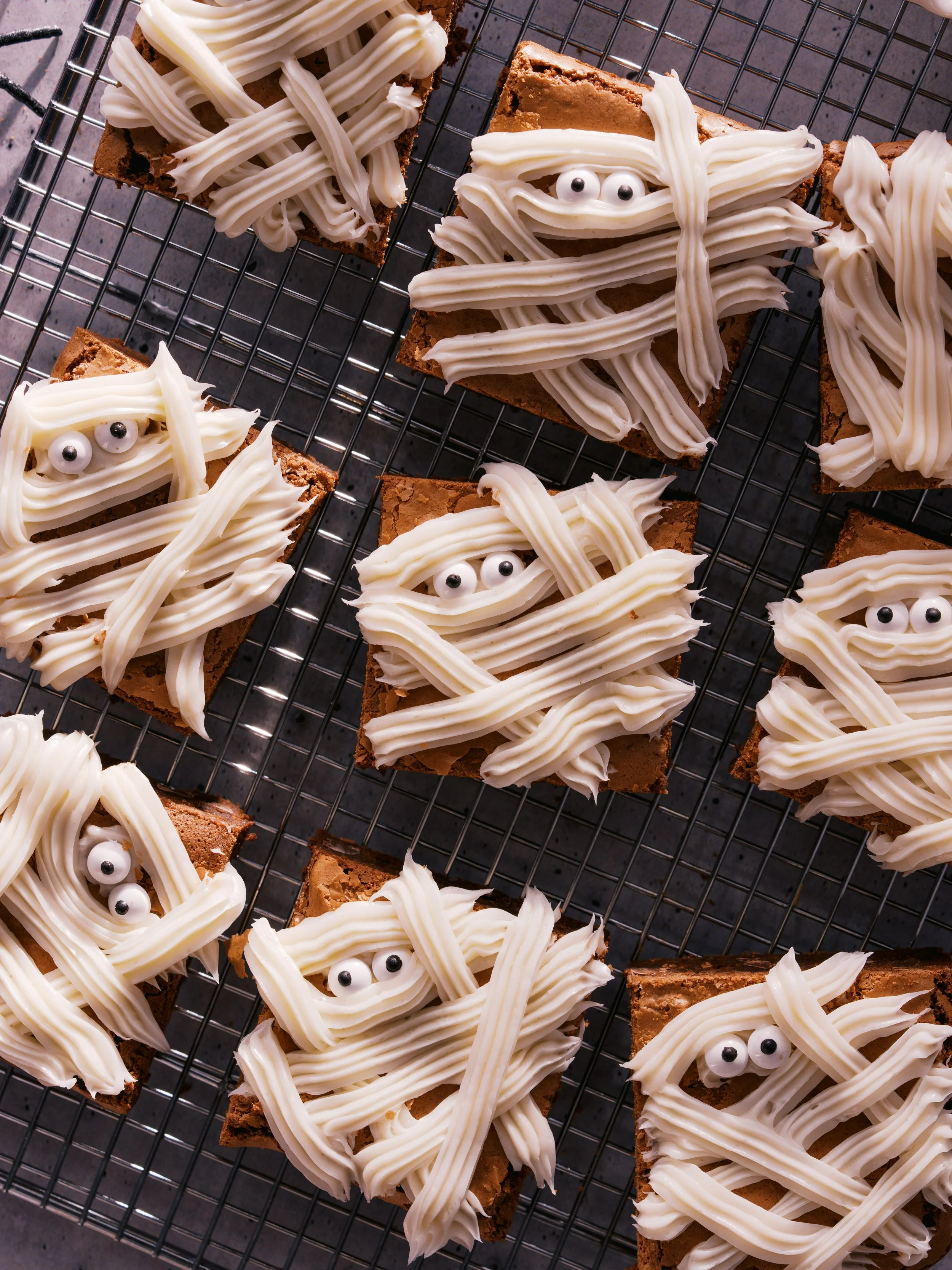 101290_Recipe_GF Mummy Brownies_0925_01740.jpg