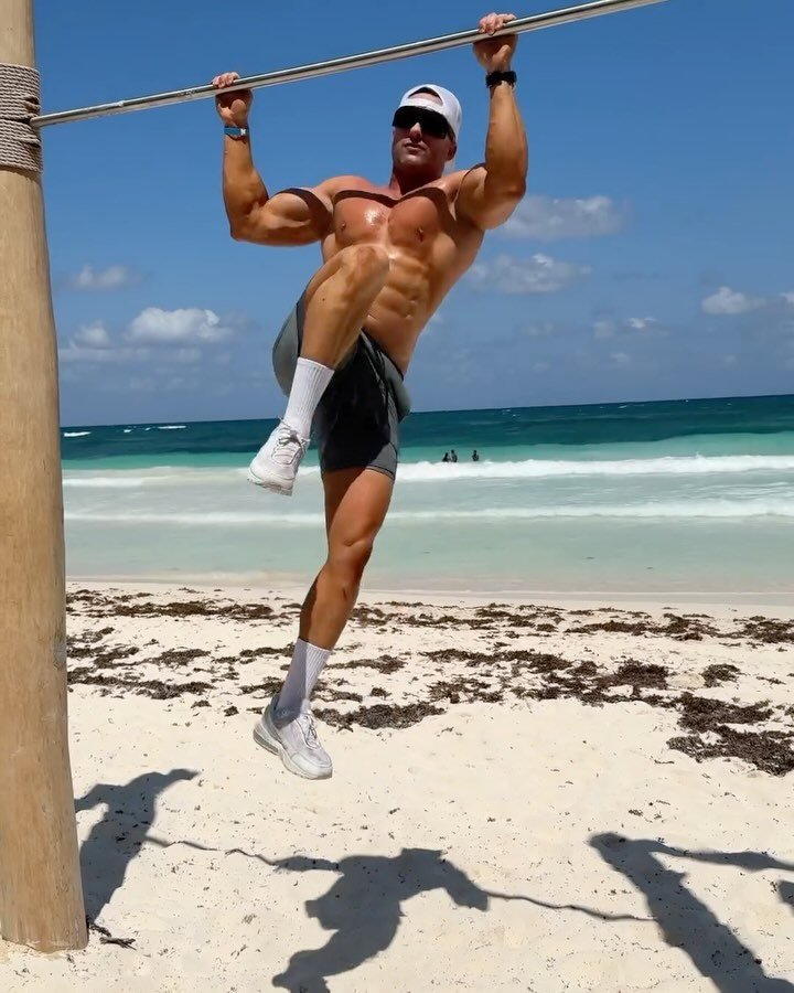 Core and back workout 💪🦍🌴
&zwnj;
&zwnj;
#Tulumjunglegym
#core
⠀
Tulumjunglegym.com
⠀
&mdash;&mdash;&mdash;&mdash;&mdash;&mdash;&mdash;&mdash;&mdash;&mdash;&mdash;&mdash;&mdash;&mdash;&mdash;&mdash;-
&zwnj;
Entrenamiento de core y espalda 🦍🌴💪
&z