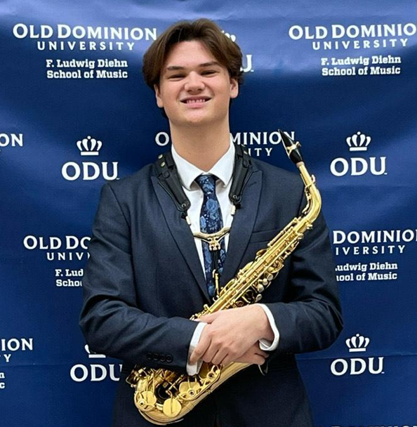 Bradley Vincent, Saxophone