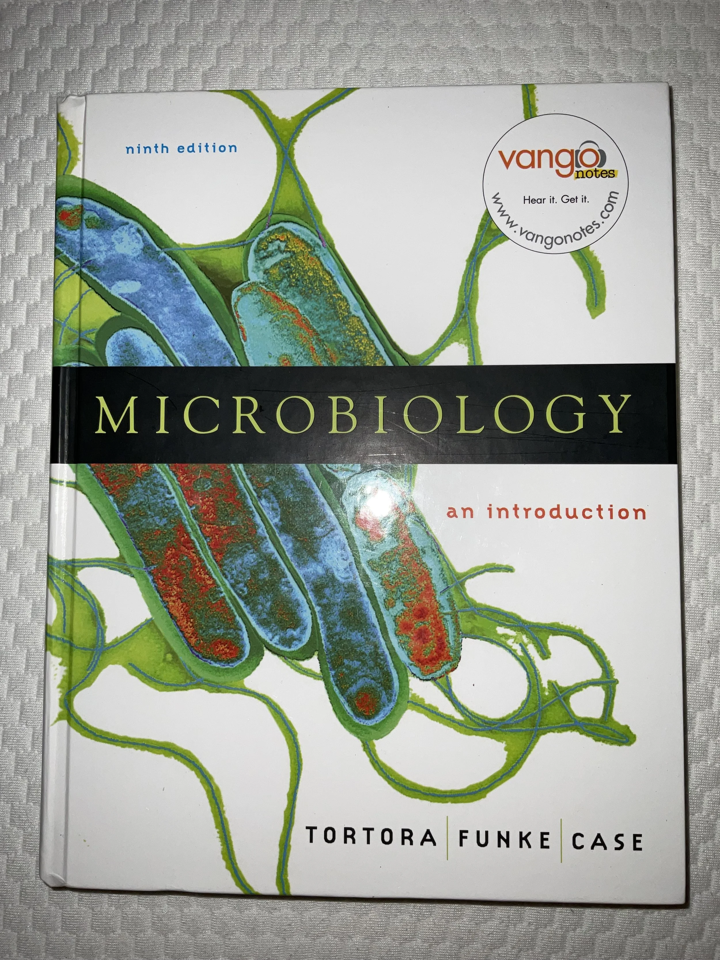 Microbiology - Hardcover