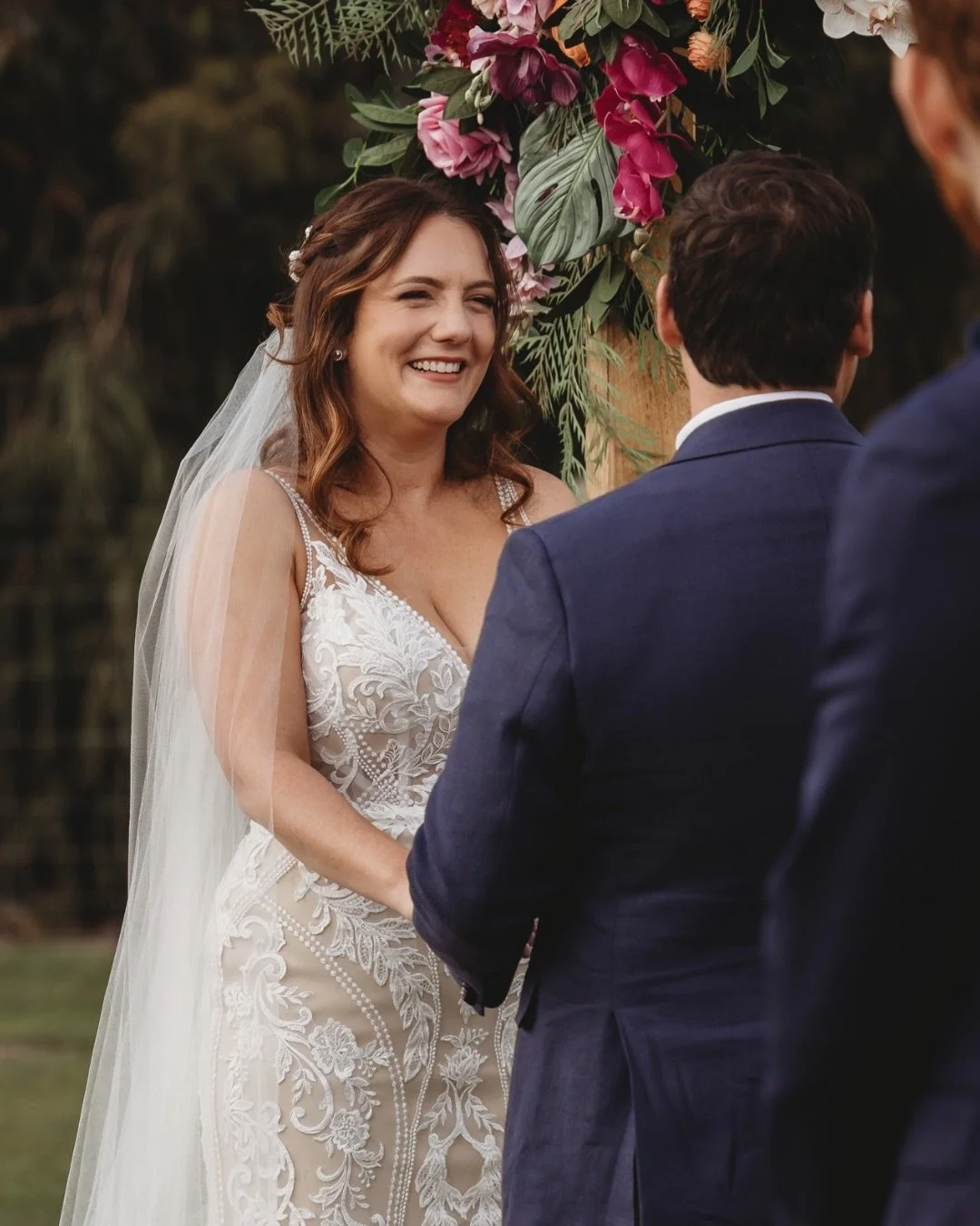 You&rsquo;ve been sliding into my DMs and I am HERE for it.
Any other questions? Drop them below 👇

#perthweddingphotographer #perthbrides #australianweddingphotographer