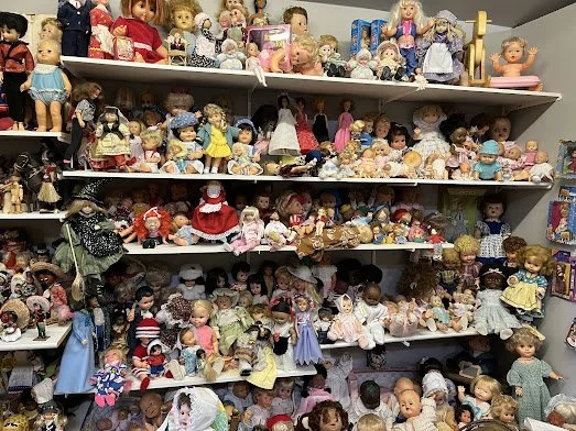 dolls.jpg