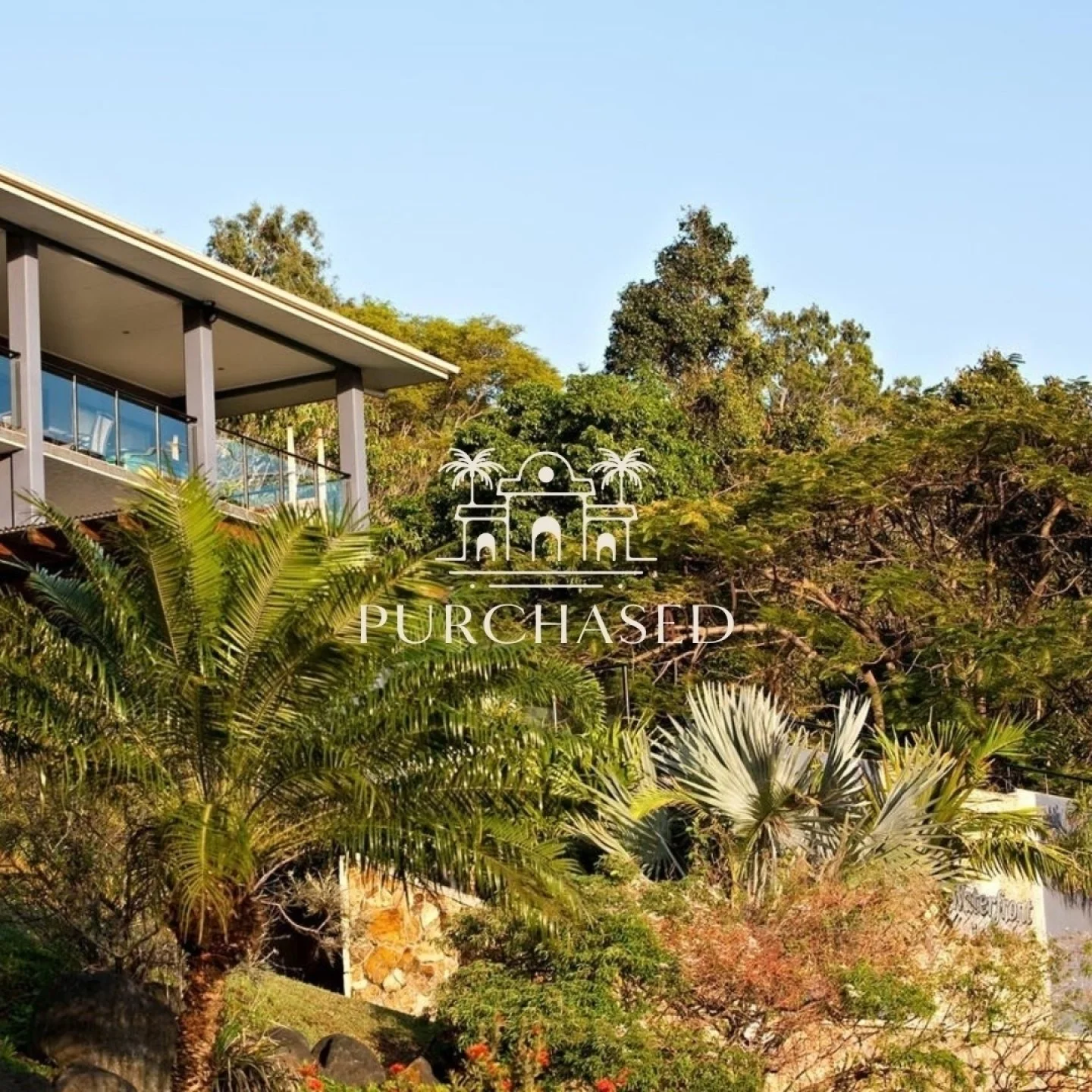 C, based on the Gold Coast, reached out to us in search of an entry-level investment that could work as either a short-term holiday let or a permanent rental. We secured this off-market studio in a boutique complex of just six, complete with its own 