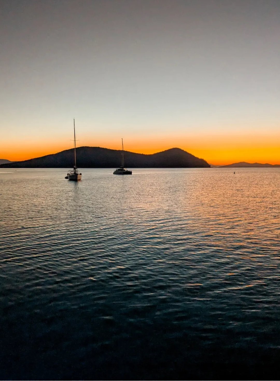 Making the move to paradise? Let us take the stress out of your sea change. As your local Whitsundays Buyers Agency, we handle the details so you can focus on sunsets, sailing, and settling in. Your new lifestyle starts here. #WhitsundaysLiving #Buye