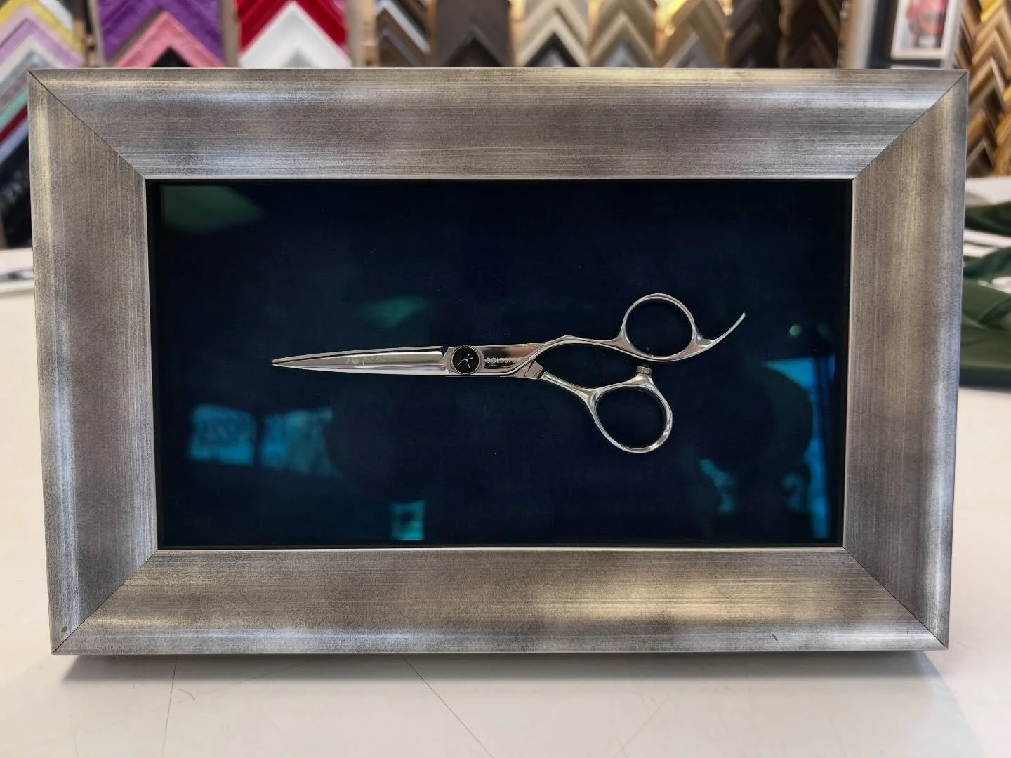 Every object has a story. ✂️
These barber shears belong to a beloved father and lifelong barber.
Now framed as a lasting tribute to his craft, passion, and legacy. ❤️
.
.
.
#customframing #barbergift #framingmemories #edisonnj #myframingstore