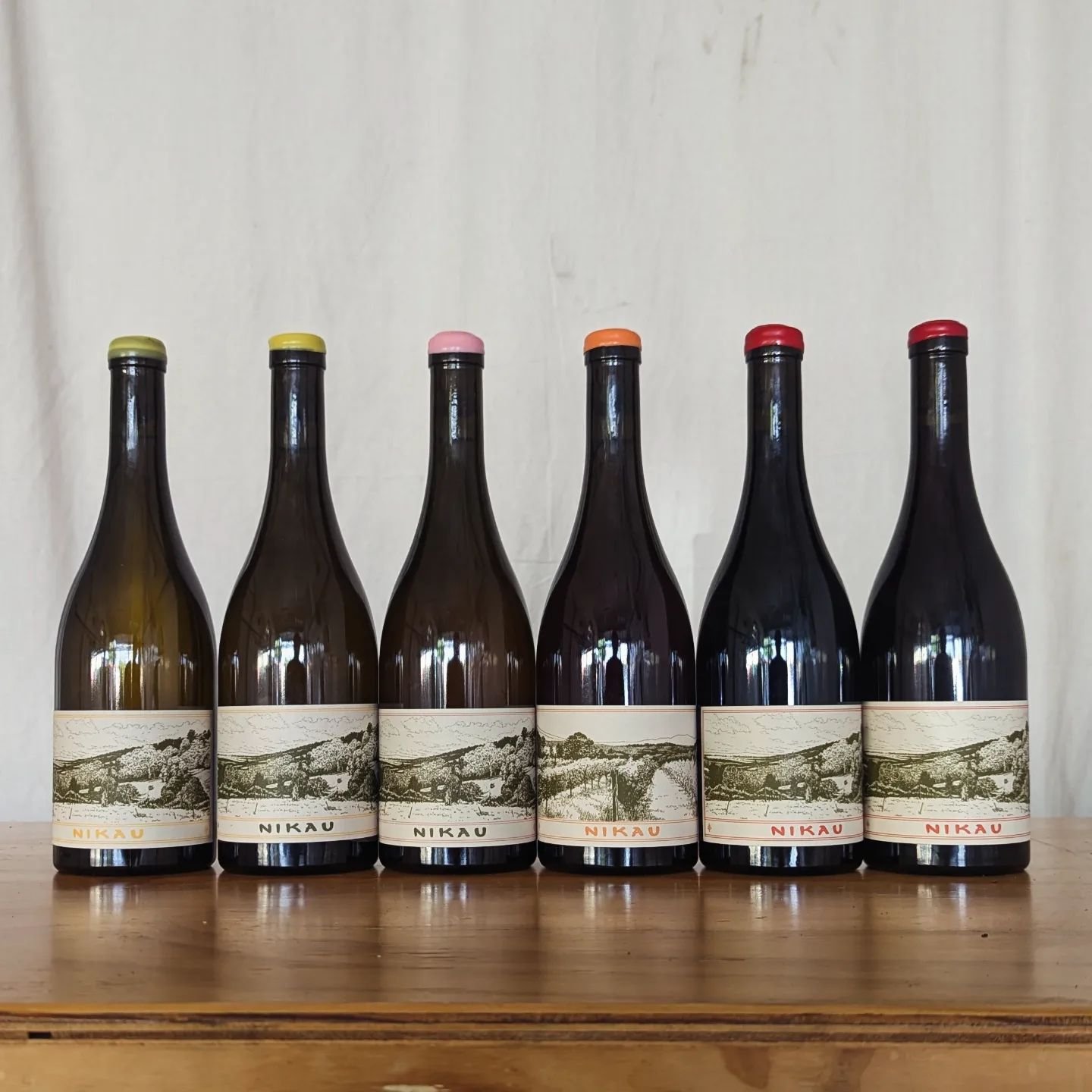 We've been so lucky at Sleepys to foster the relationships that we have, especially on our mind with our third birthday coming up!

@nikaufarmwines is one such relationship we're super proud and stoked to have. A long time follower of @momentomoriwin