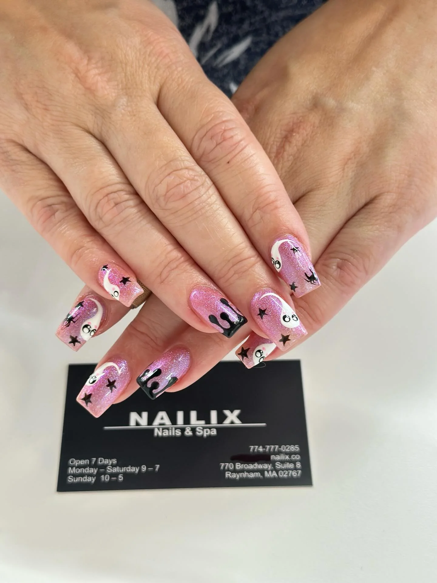 No tricks, just treat for your fingers tip!! 🎃👻