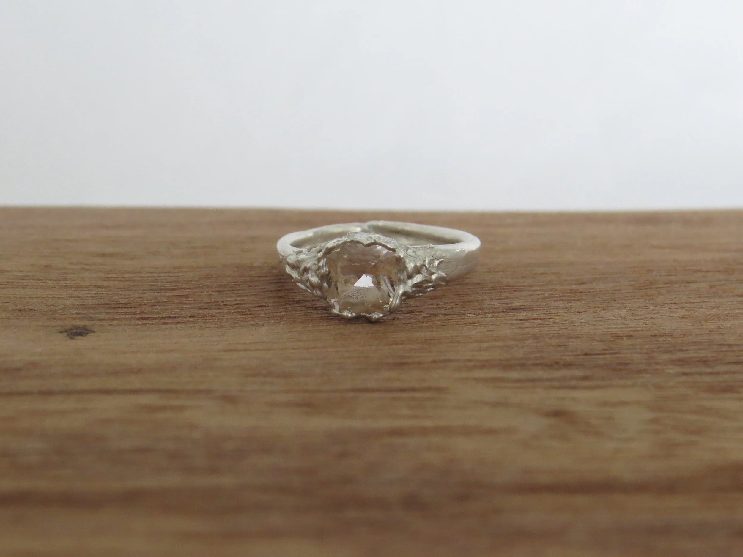 River rose ring
