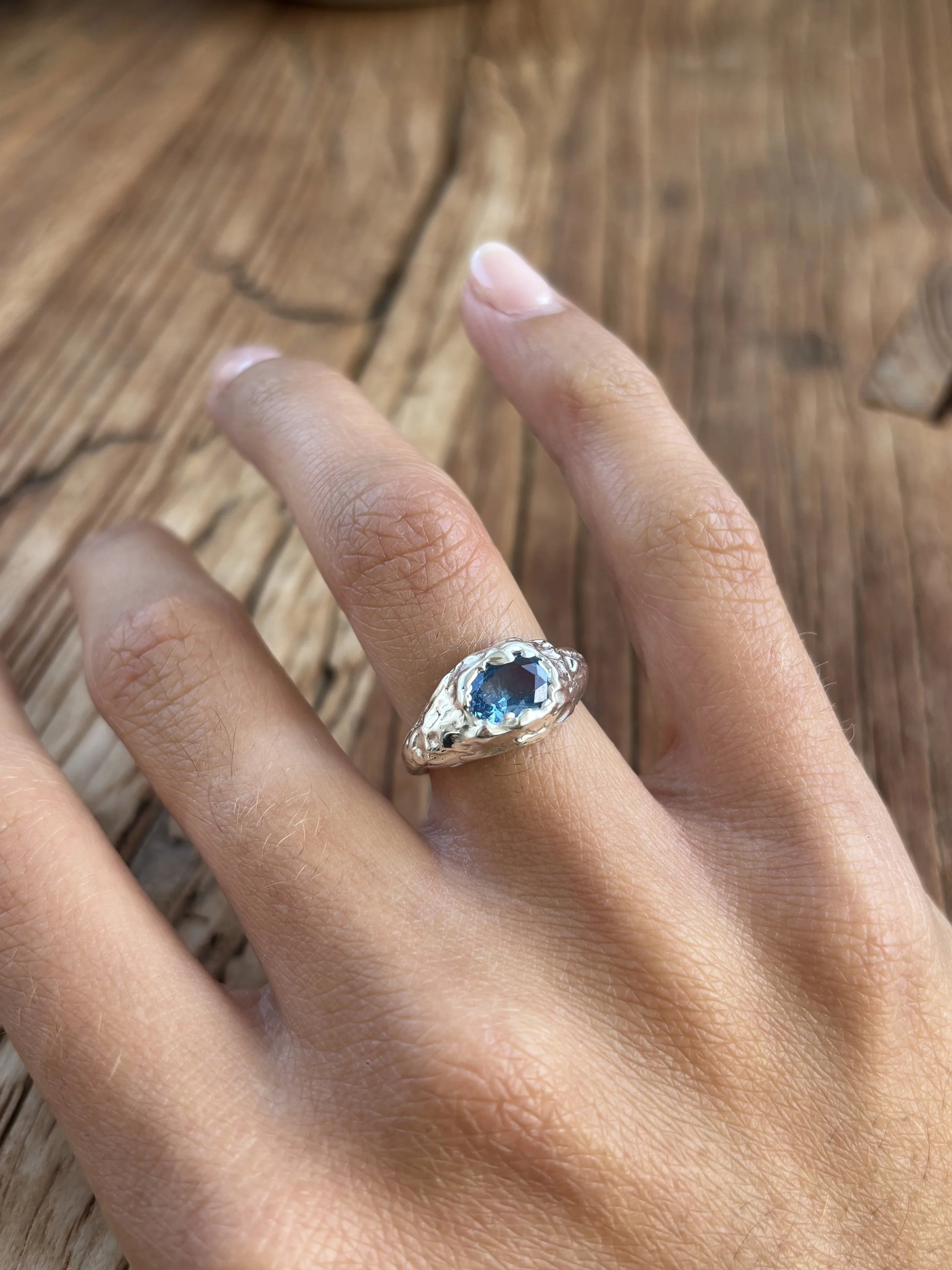 Wyuna ring