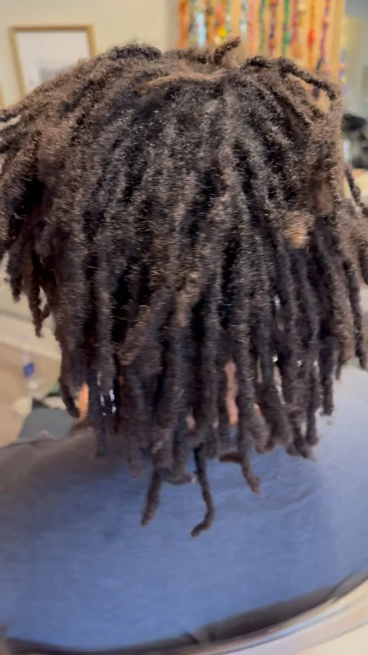 Maintenance.🤙🏽🪬
#travelingloctician #loctician #locjourney #locs #dreadheadnation #crochetlocs #locartist #locstyles #dreadlocks #dreadlockmaintenance #locmaintenance #dreadlockservices