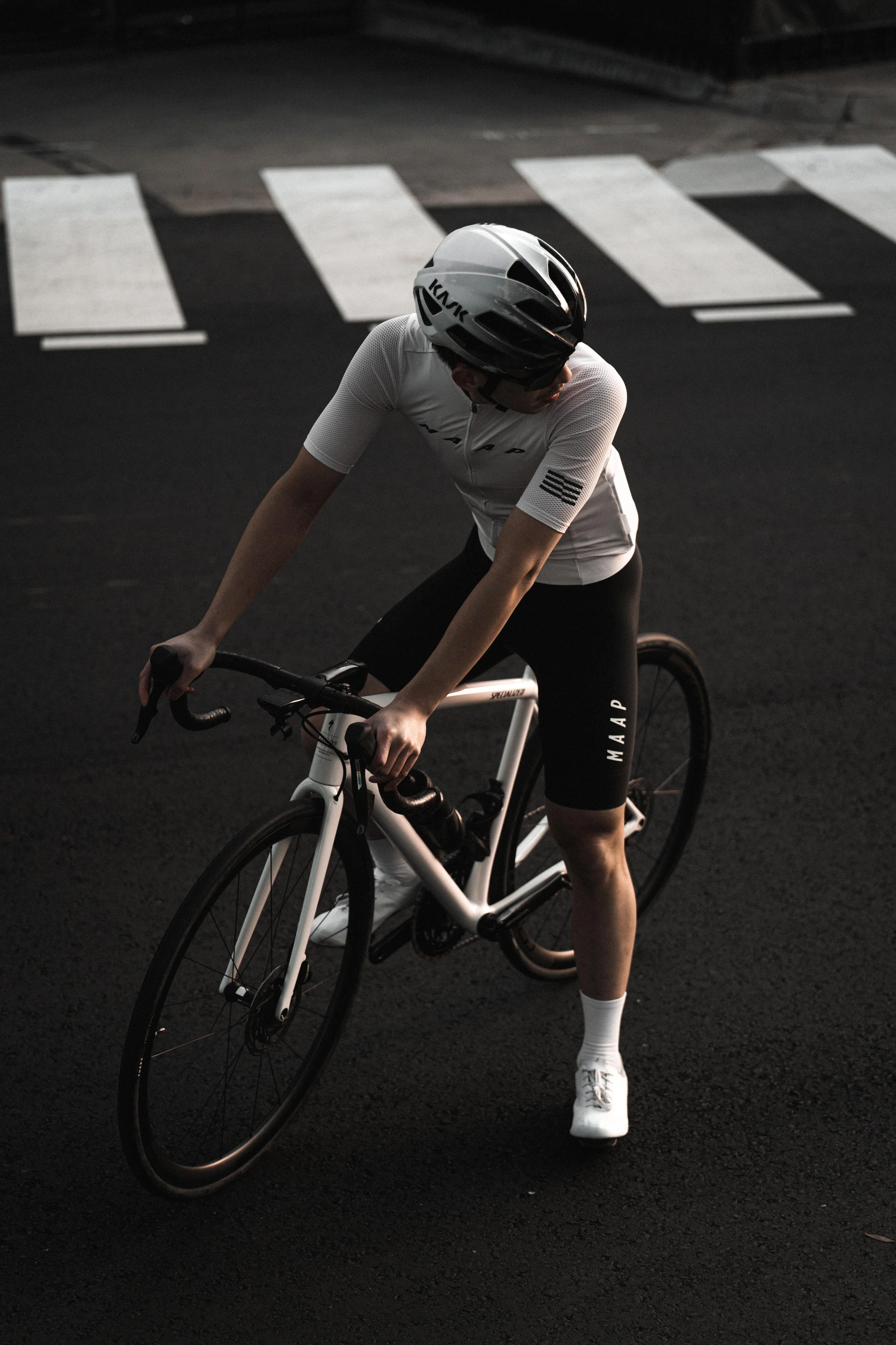 Dean Aethos White 23 @derekvrebel - 10 - 2023_.jpg