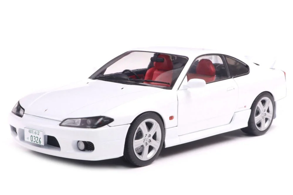 Nissan Silvia S15 Spec-R Aero 1999 White – Solido 1:18 Diecast Model