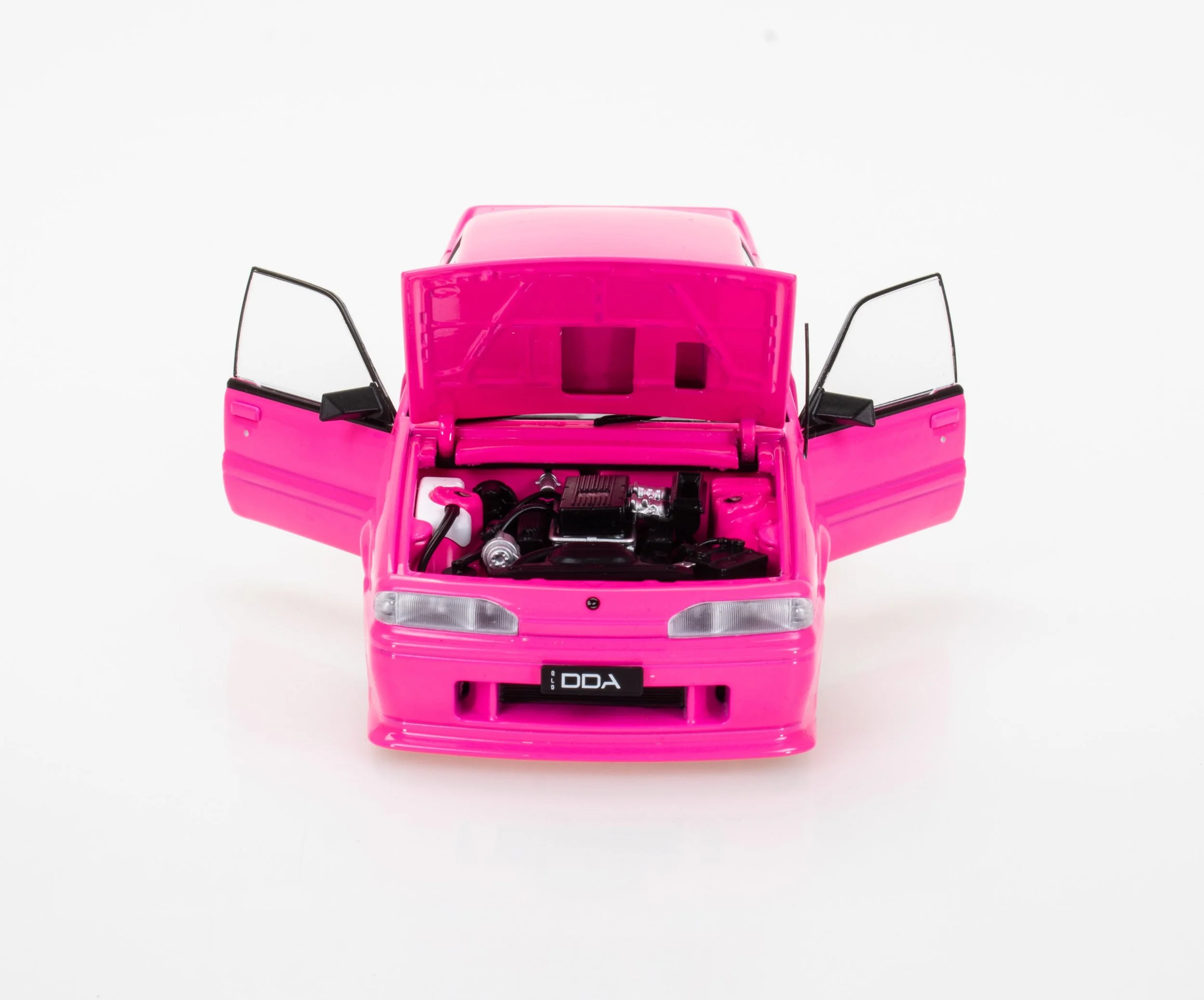 1:24 HSV VL Walkinshaw model car – Pink Custom edition – DDA Collectables