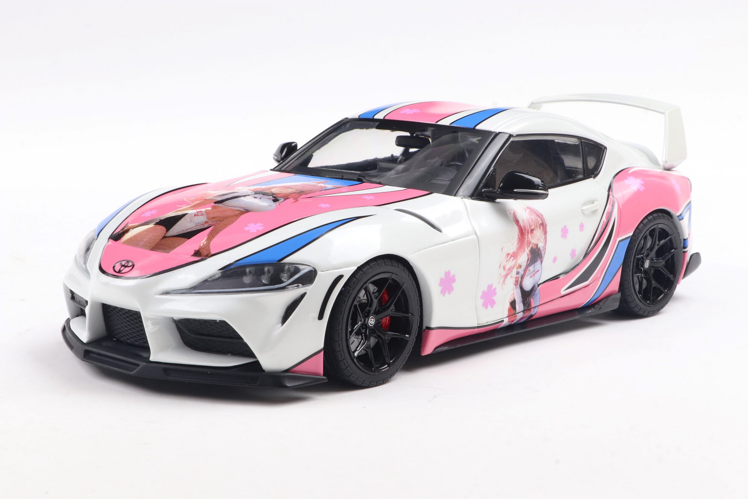 s1809008-toyota-gr-supra-solido-works-itasha-2024-01.jpg