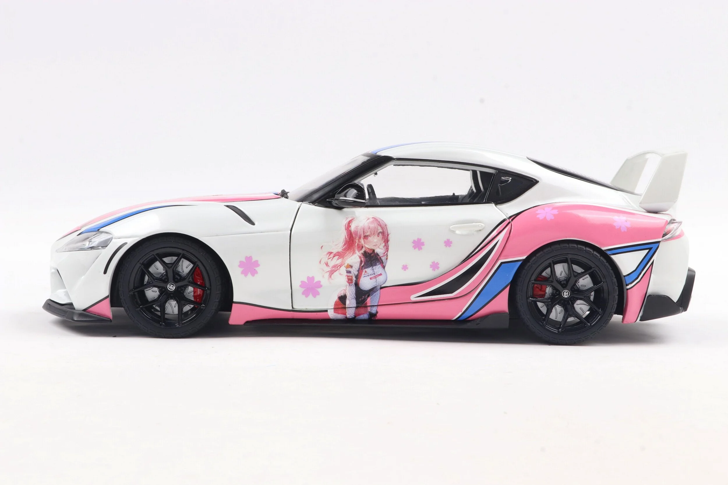 s1809008-toyota-gr-supra-solido-works-itasha-2024-02.jpg