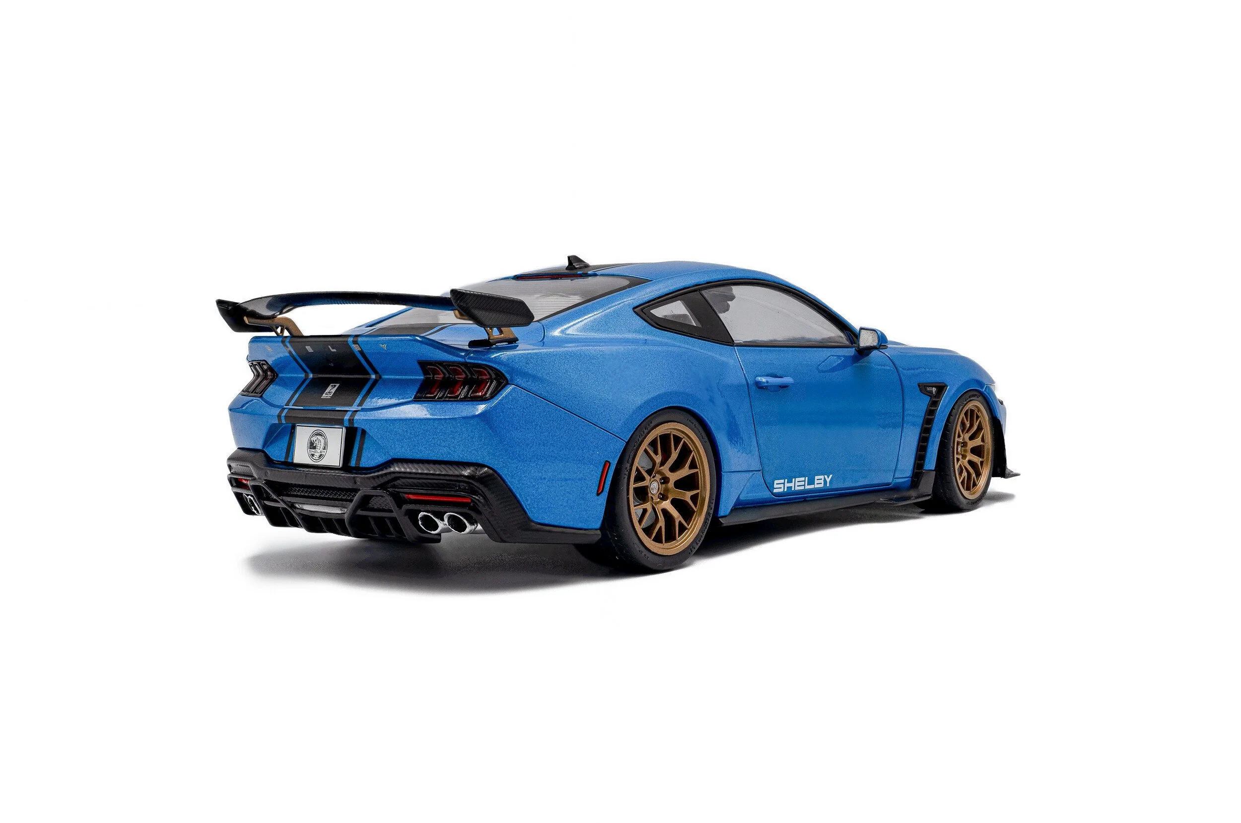 s1813802-shelby-mustang-super-snake-grabber-blue-metallic-2025-04.jpg