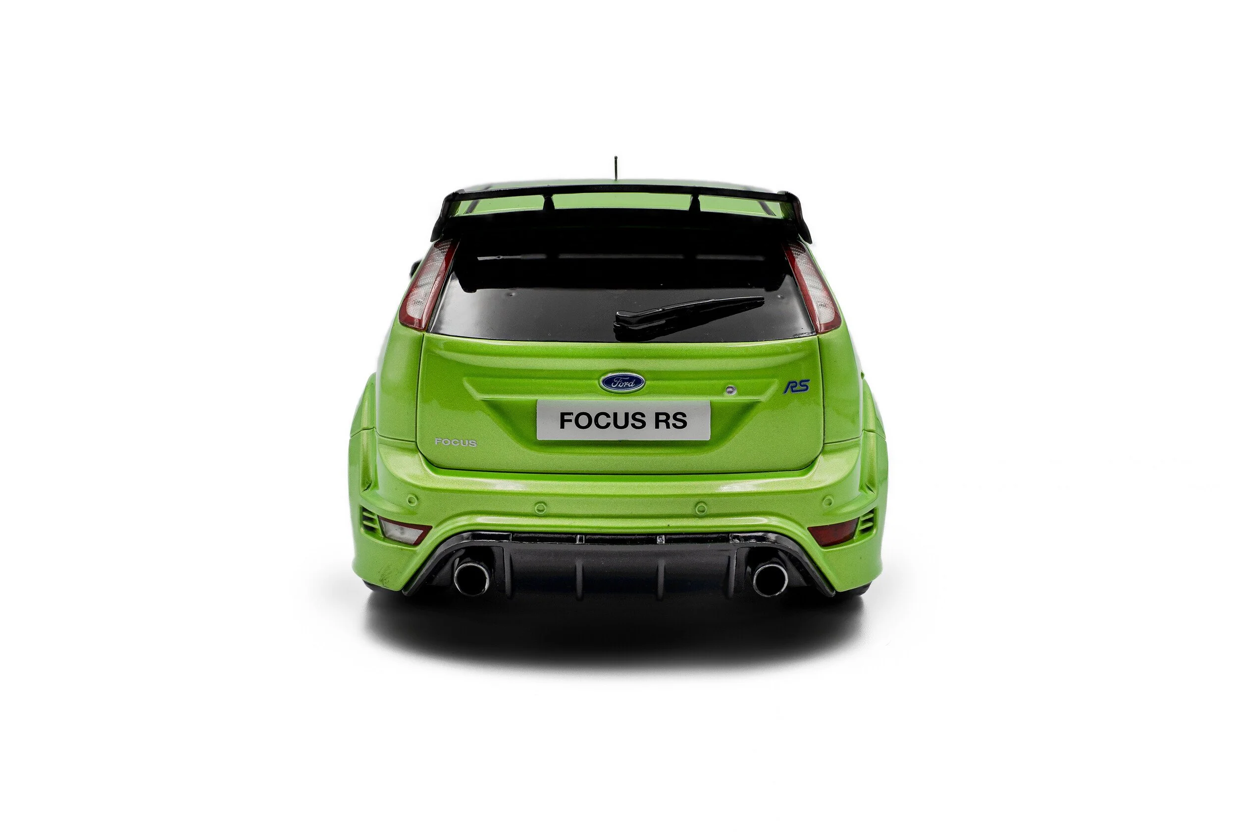 s1813101-ford-focus-rs-mk2-ultimate-green-metallic-2009-03.jpg