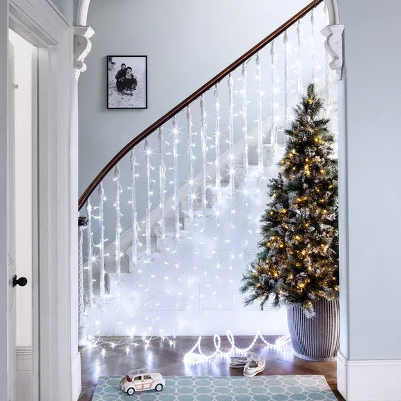 WC_Cool-White-Curtain-Light-Staircase-With-Christmas-Tree_9fb7357a-8a73-430e-ae6b-1e953d27d8e9_576x576.webp