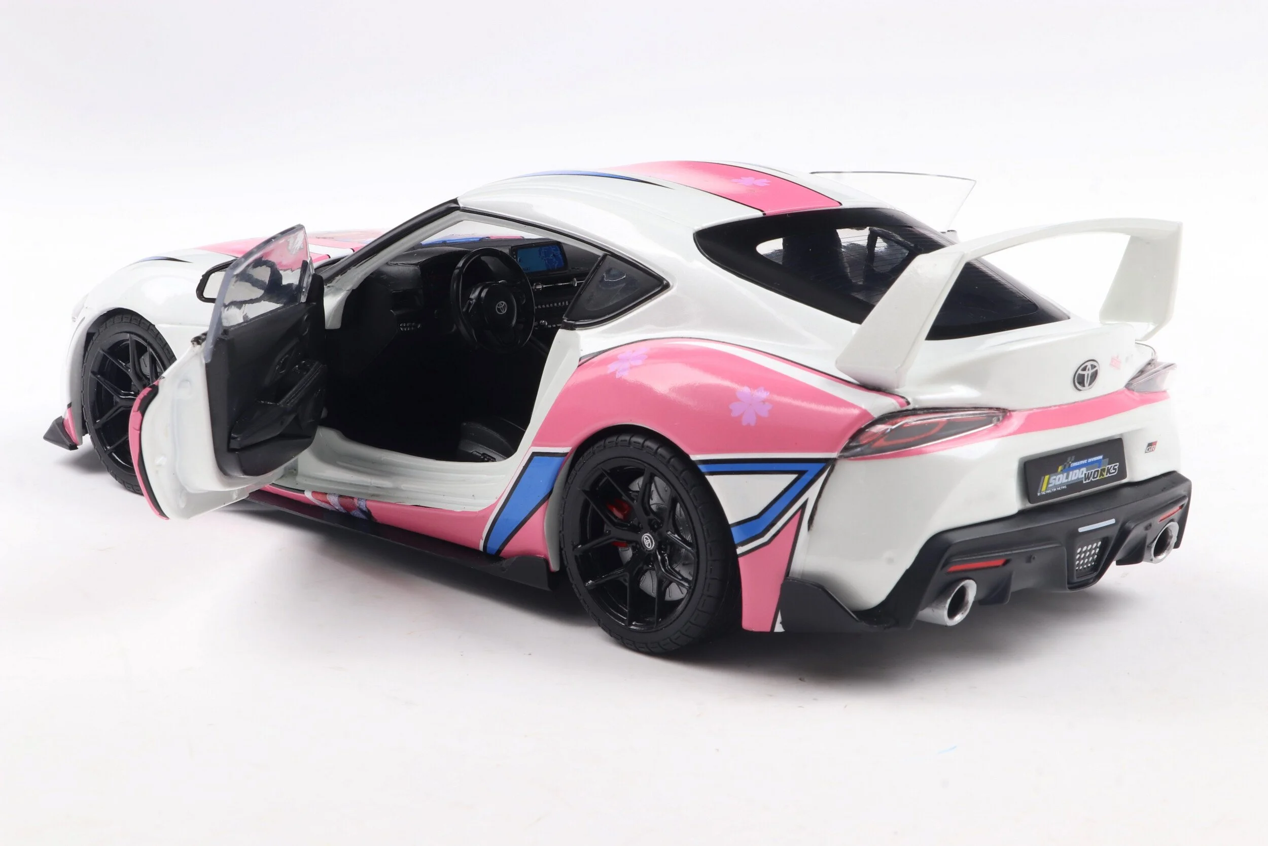 s1809008-toyota-gr-supra-solido-works-itasha-2024-09.jpg