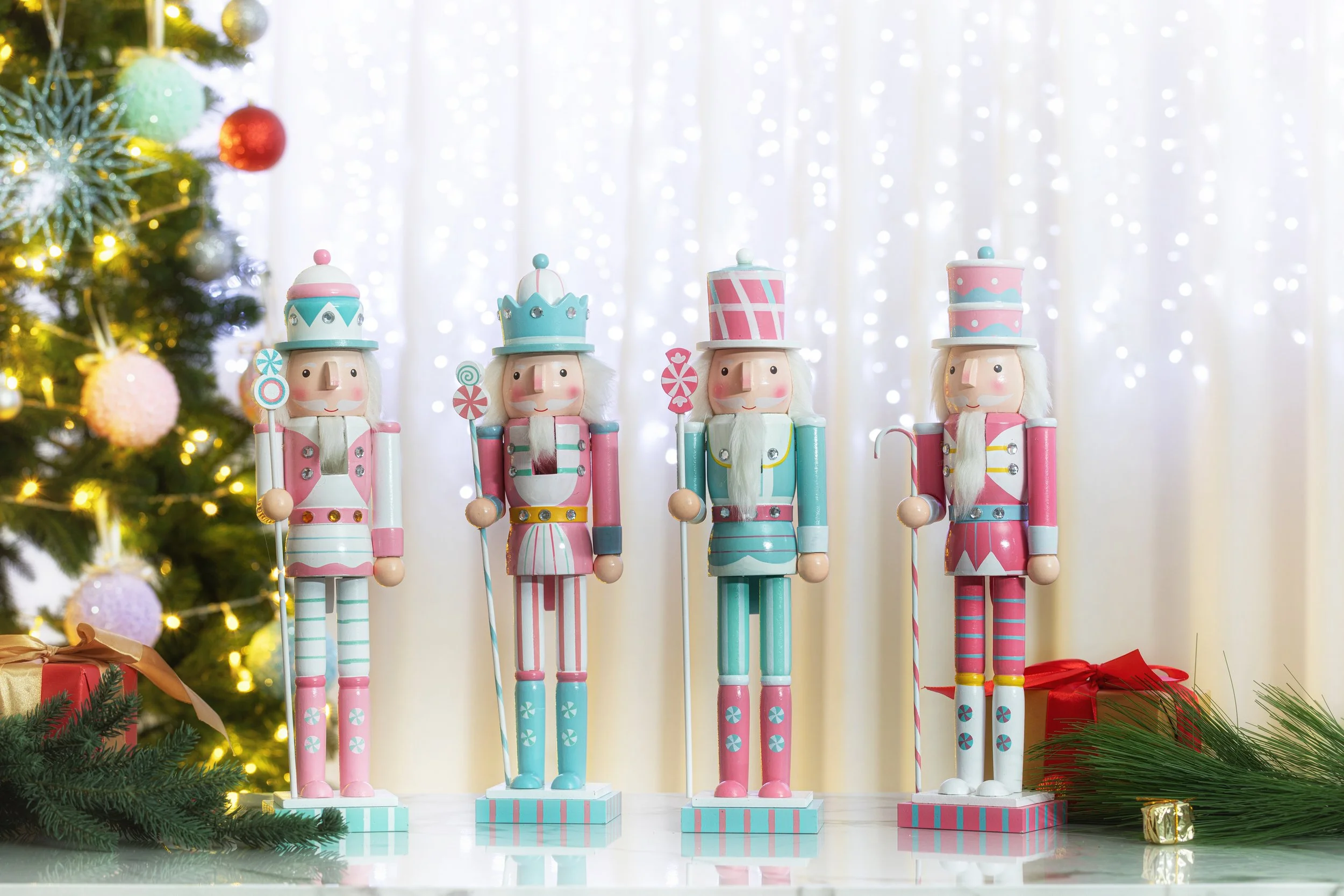 Nutcracker Pastel Candy 38cm