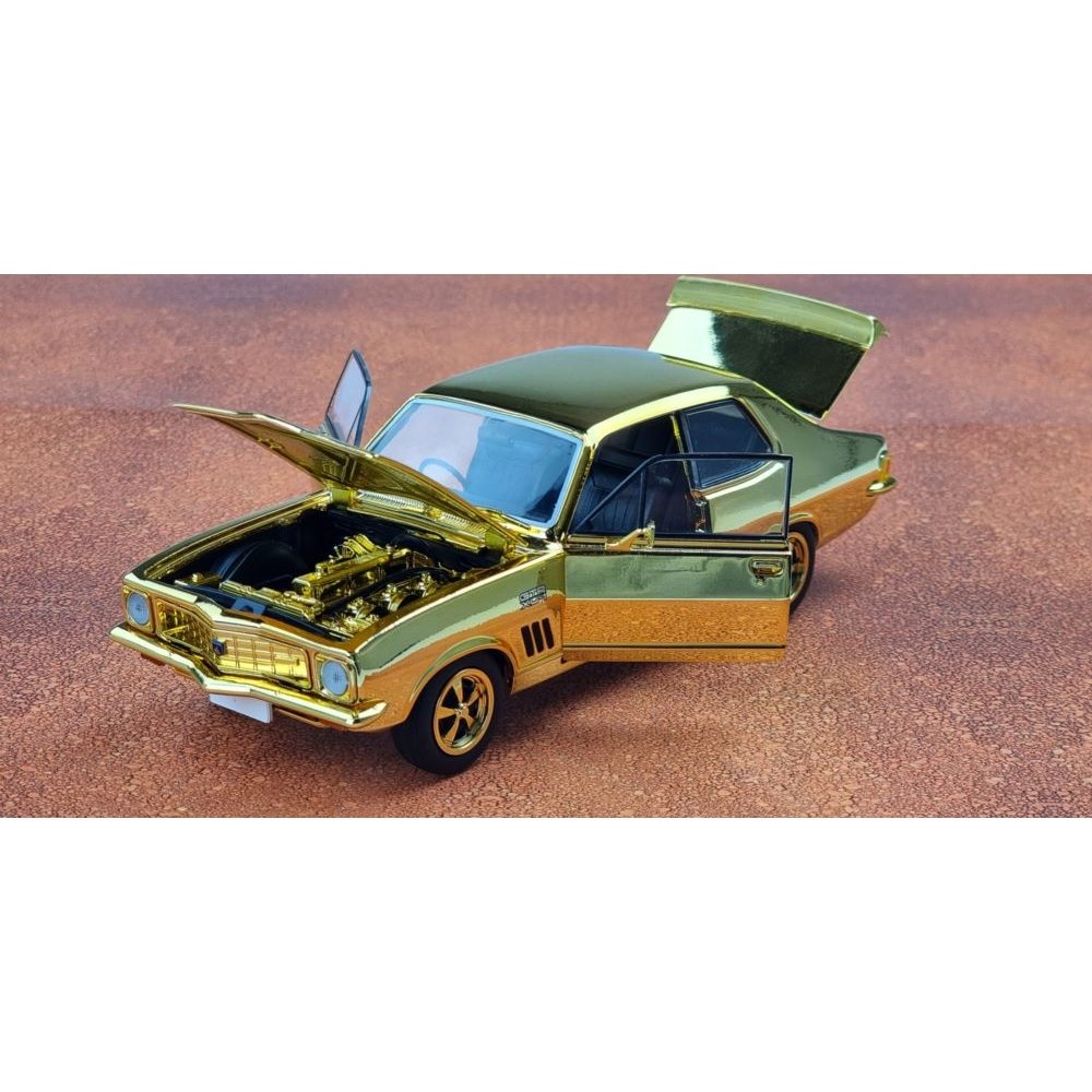 1:24 scale Holden LJ Torana 50th Anniversary Twin Set – green GTR and gold XU‑1 models with opening bonnet, doors and boot