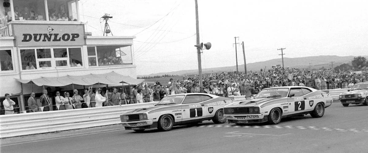 Die-cast model cars – Bathurst racing legends twin pack