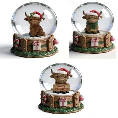 Festive Highland Cow Waterball - 10cm