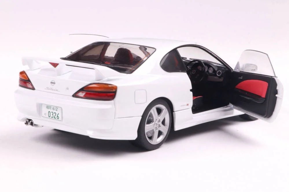 nissan-silvia-s15-spec-r-aero-1999-white-solido-scale-1-18-s1812201-s1812201-39830.jpg
