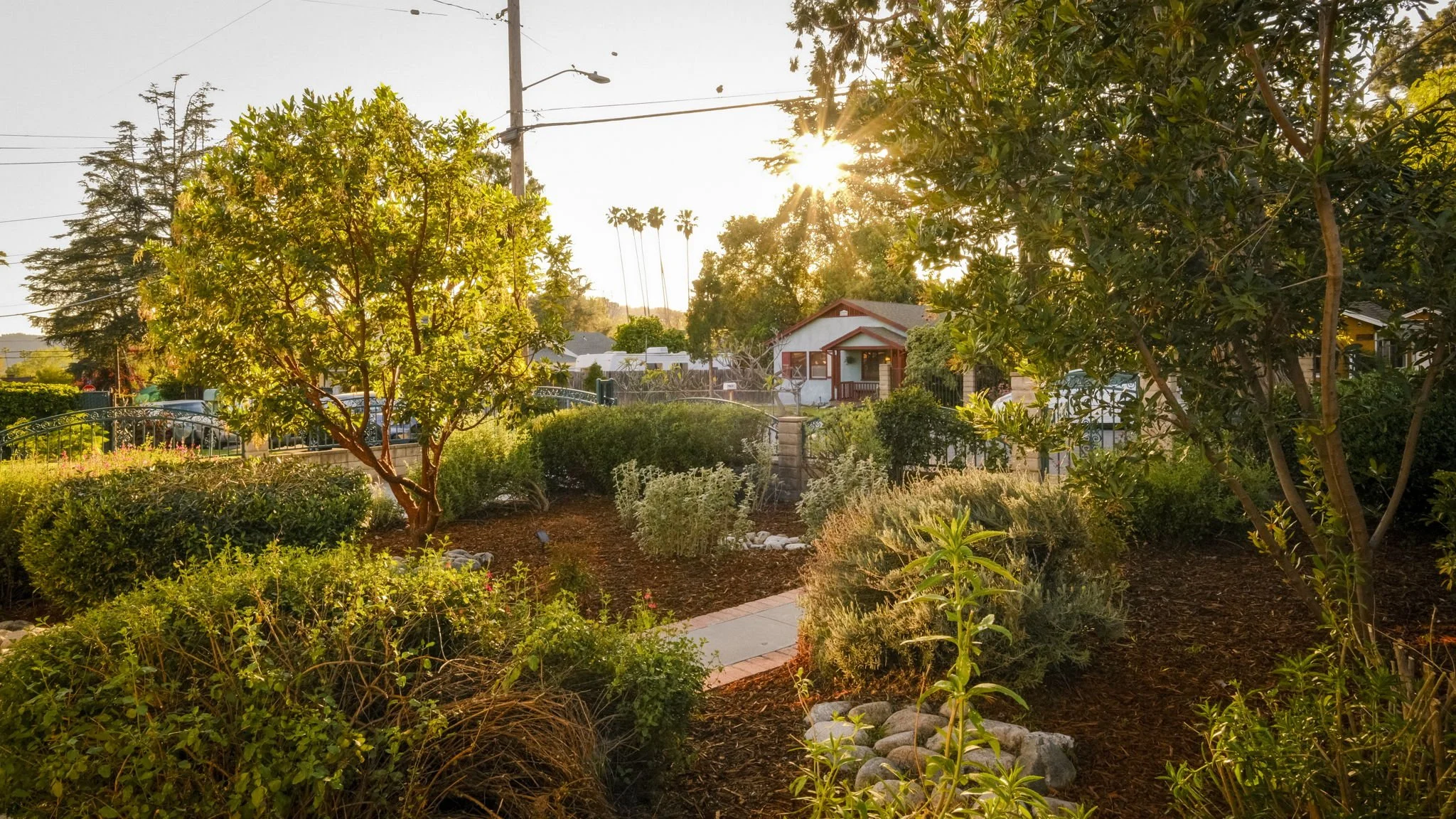 34-web-or-mls-2696 Casitas Ave by Pierre Galant-34.jpg