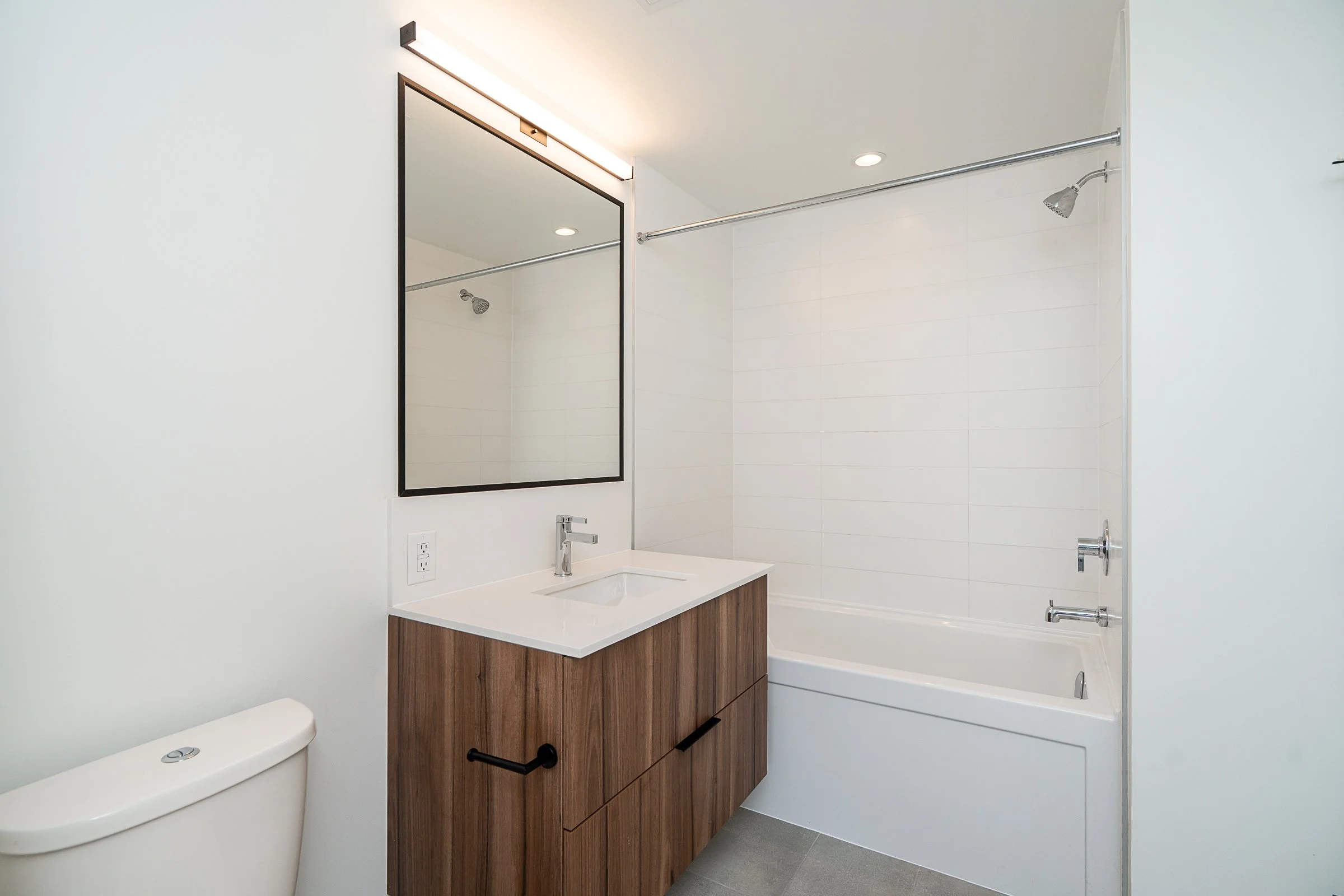 Clyde-Port-Moody-Condo-Carolyn-Pogue-Best-Port-Moody-Realtor-307-3229-St-Johns-Street-16.jpg