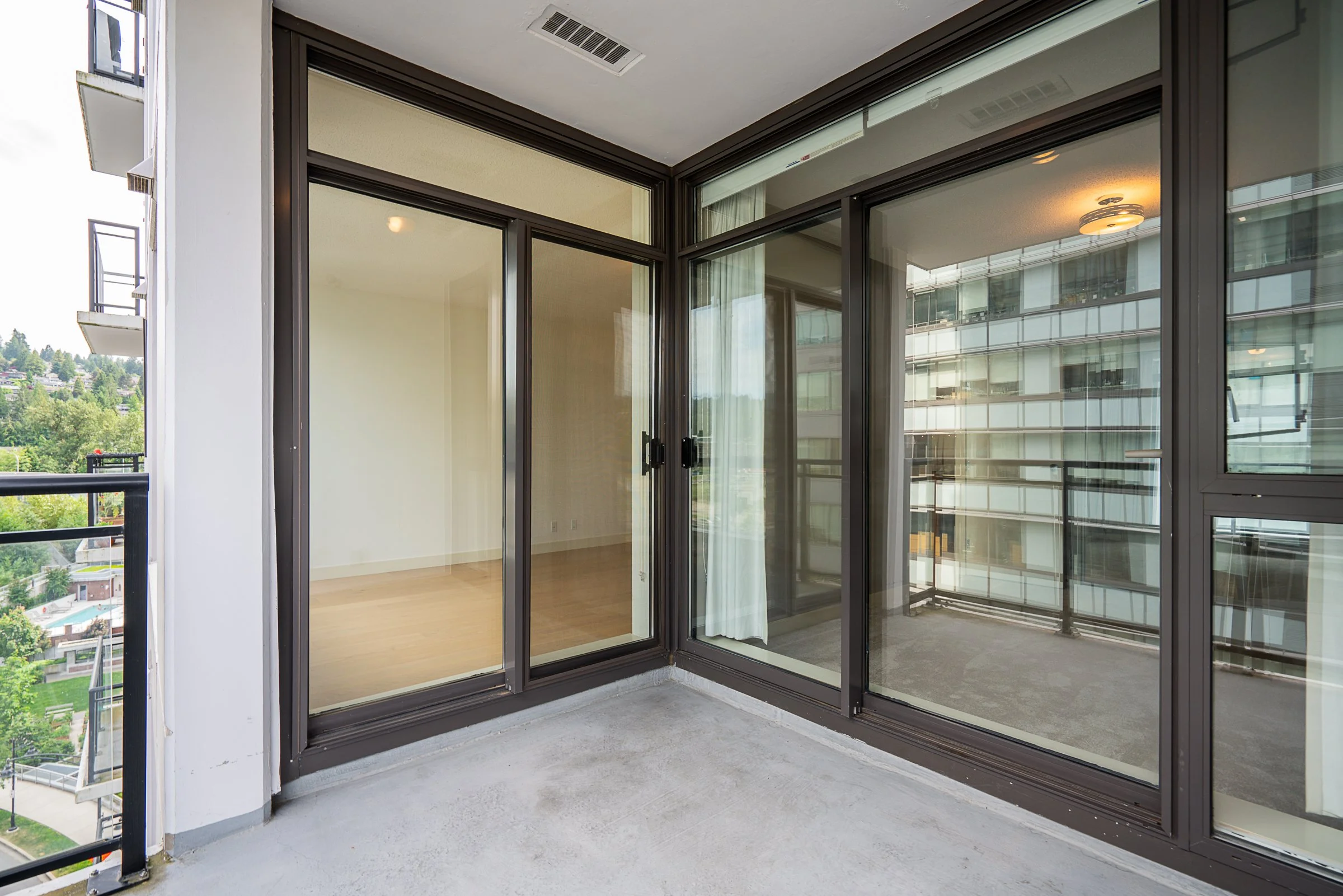 709-400-Capilano-Road-Suter-Brook-Village-Port-Moody-Carolyn-Pogue-Best-Port-Moody-Real-Estate-Agent-36.jpg