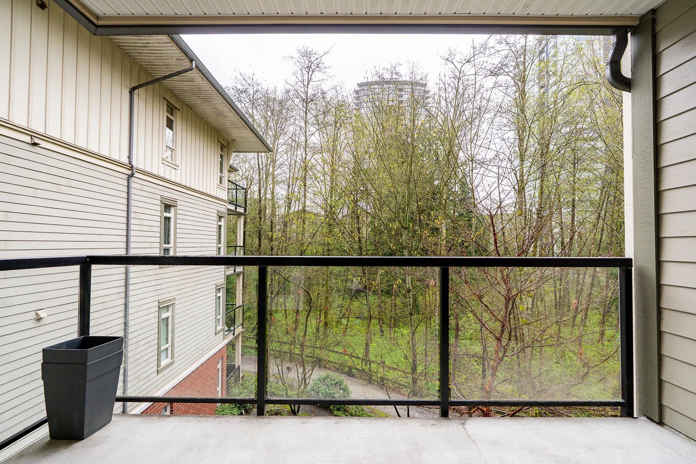 305-200-Capilano-Road-Port-Moody-Carolyn-Pogue-Port-Moody-Real-Estate-Agent-26.jpg